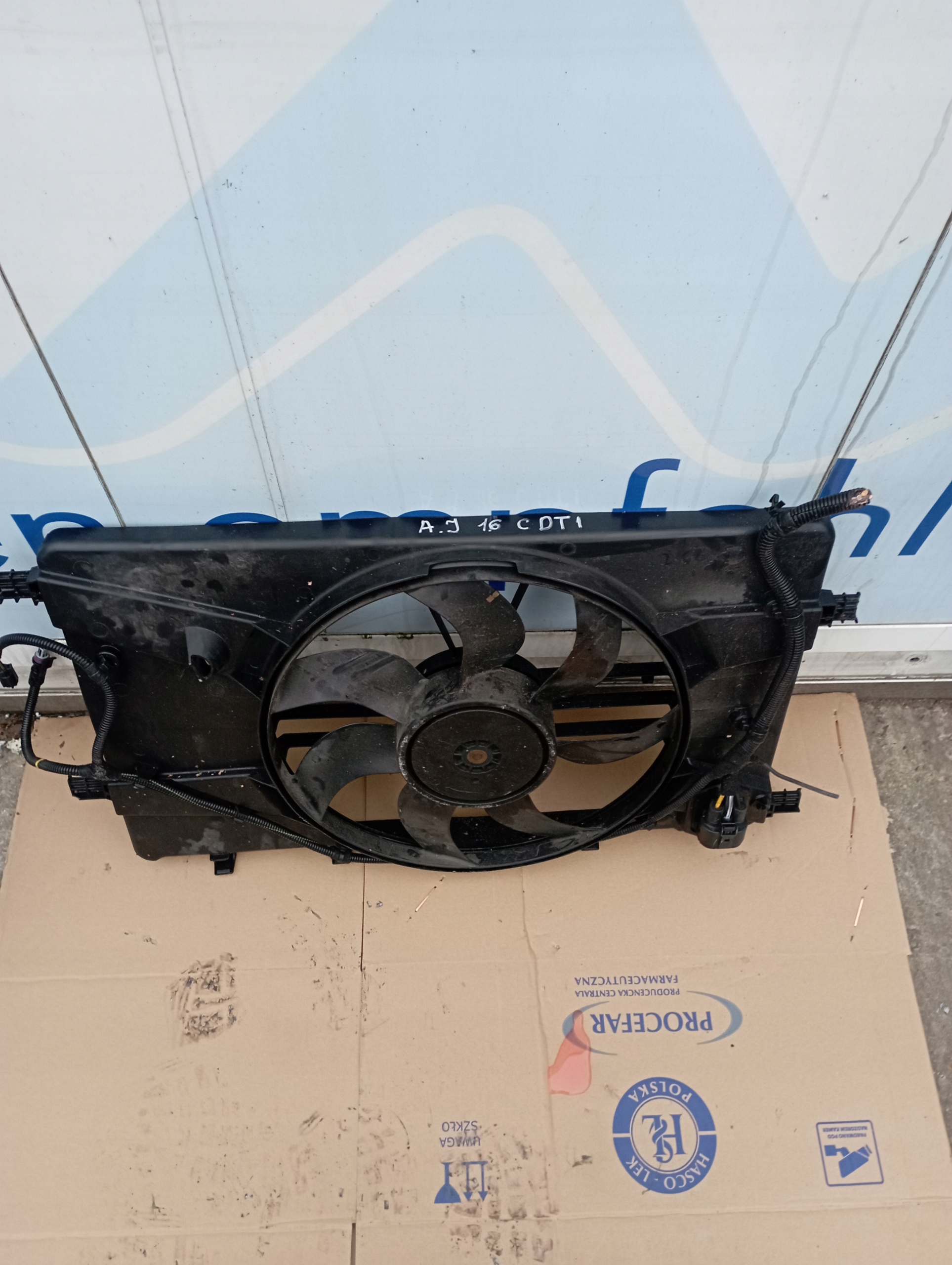 ventilátor chladiče Astra IV J 1.6 CDTI 16470896