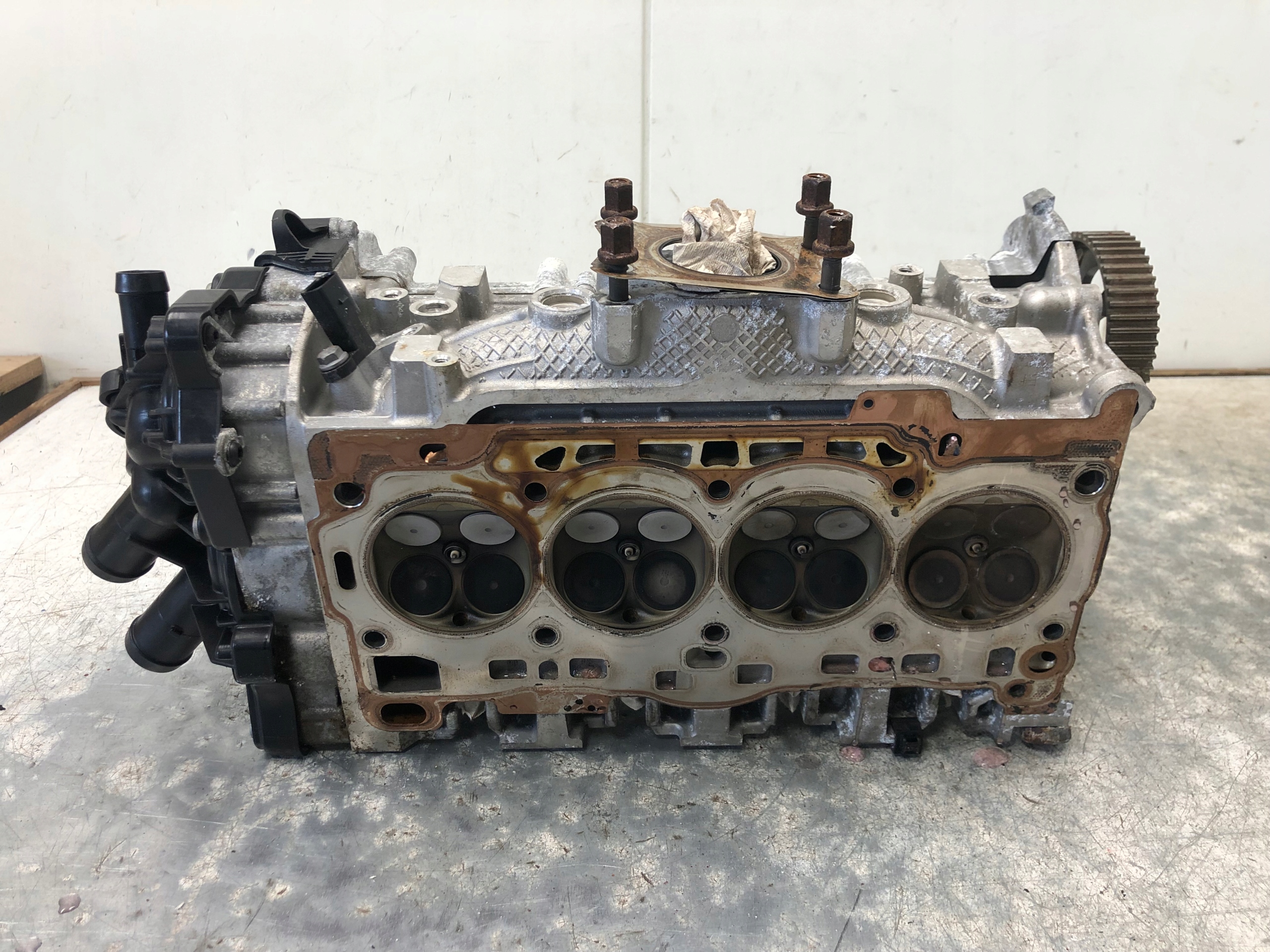 head. engine 1.4 TSI CZC VW SKODA AUDI 04E103475BP
