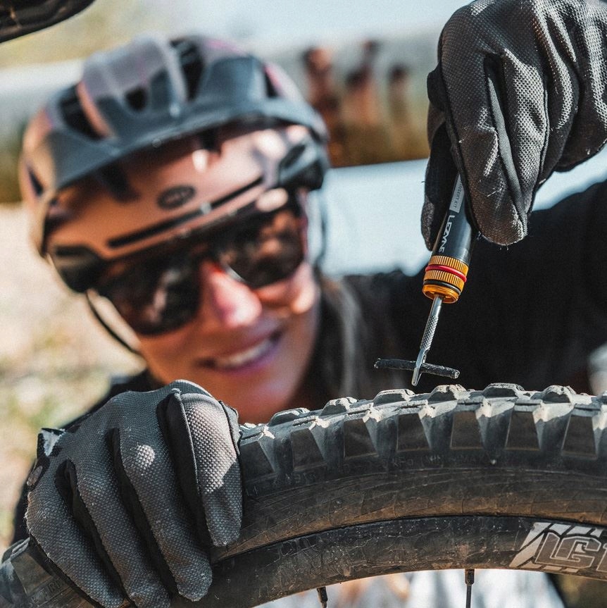 Zestaw naprawczy do opon LEZYNE TUBELESS INSERT Model TUBELESS INSERT KIT