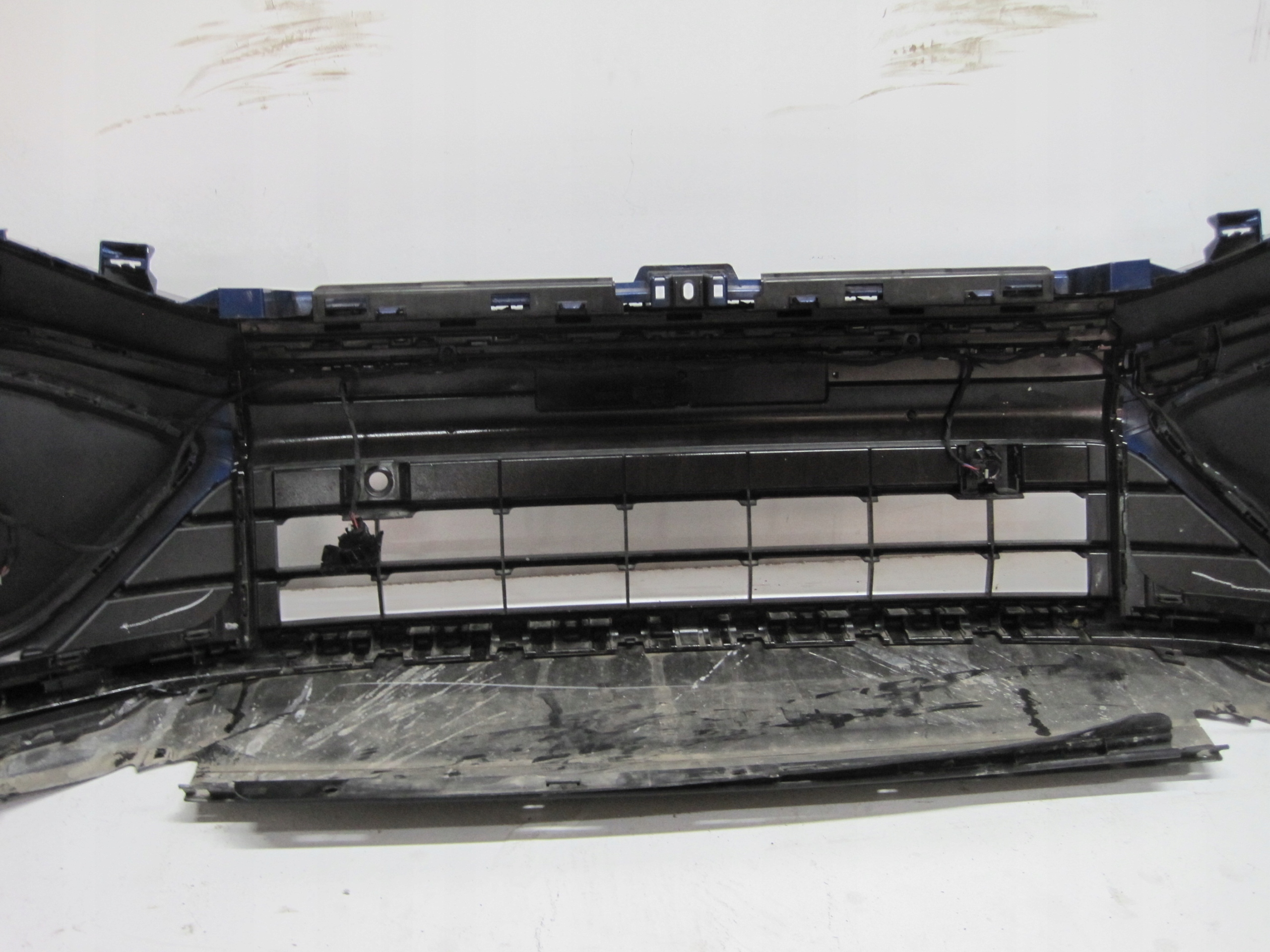bumper VW TAIGO 2G7 25R 4PDC R-LINE front