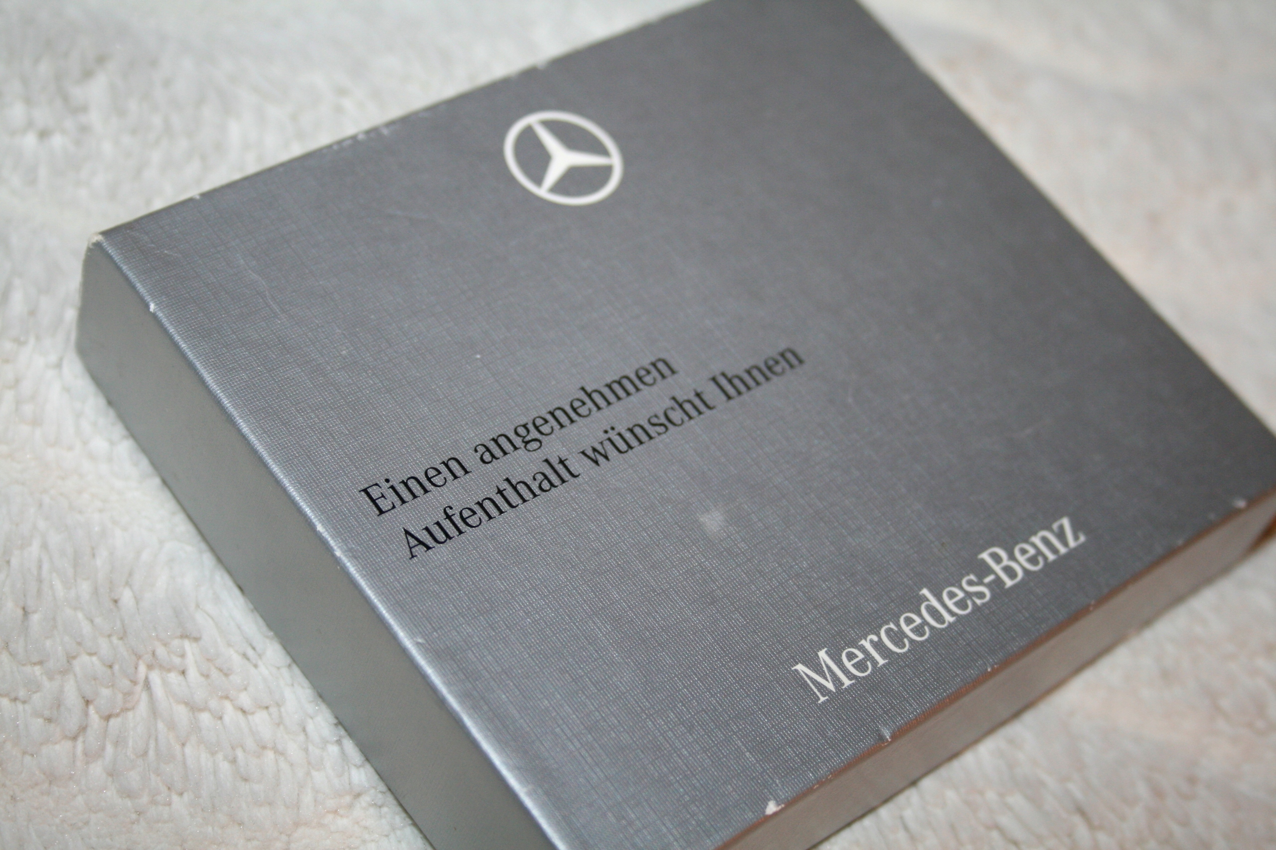 MERCEDES BENZ KARTY DO GRY + KOSTKI OPAKOWANIE NA PREZENT