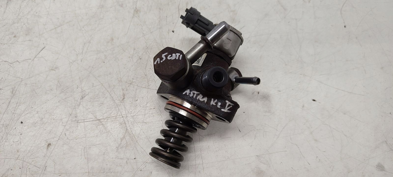 Pompe d’injection Carburant Opel Astra K LIFT 1,5 CDTI