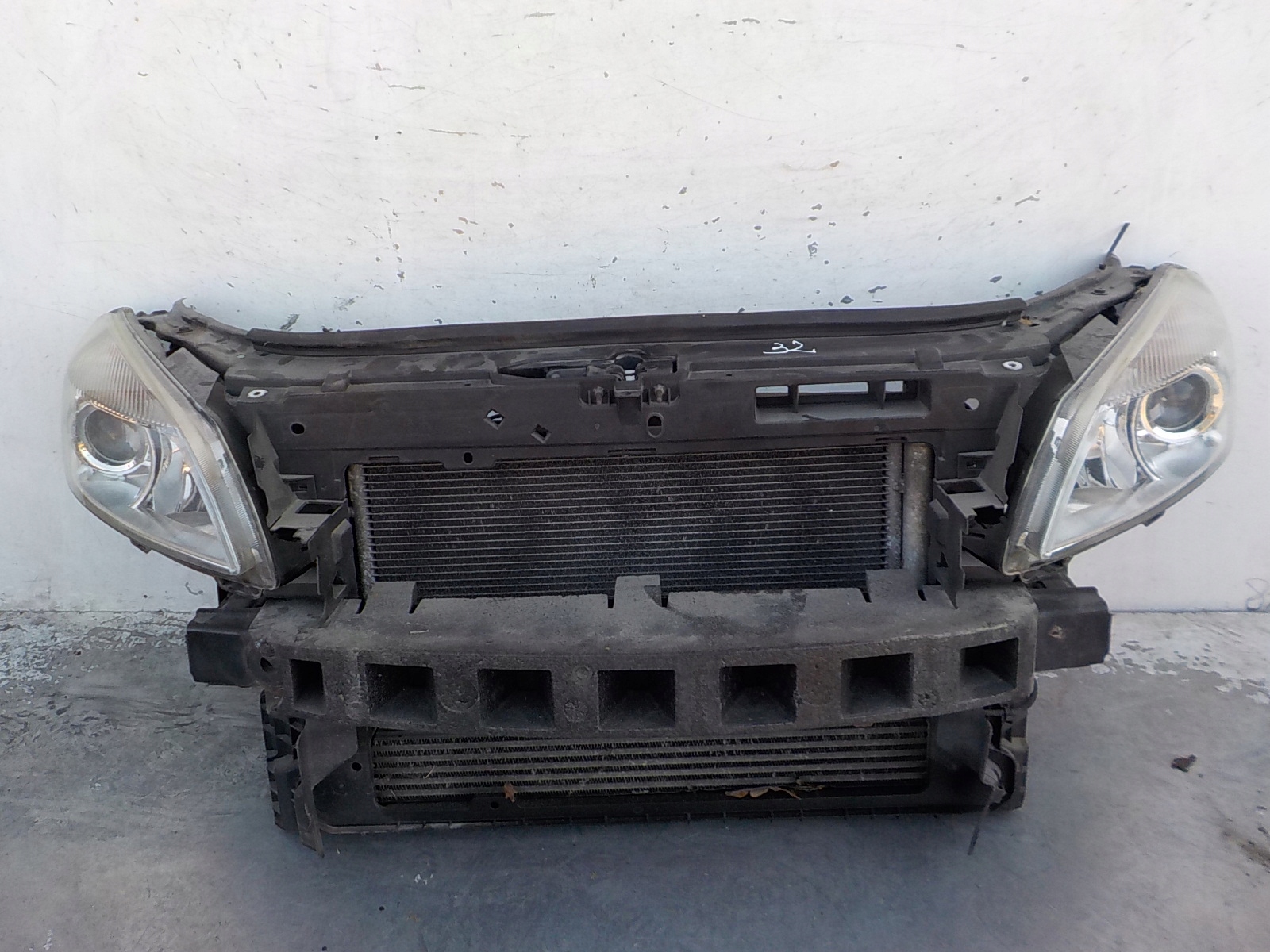32 SKODA FABIA II LIFT TDI support panel for radiators sider radiator