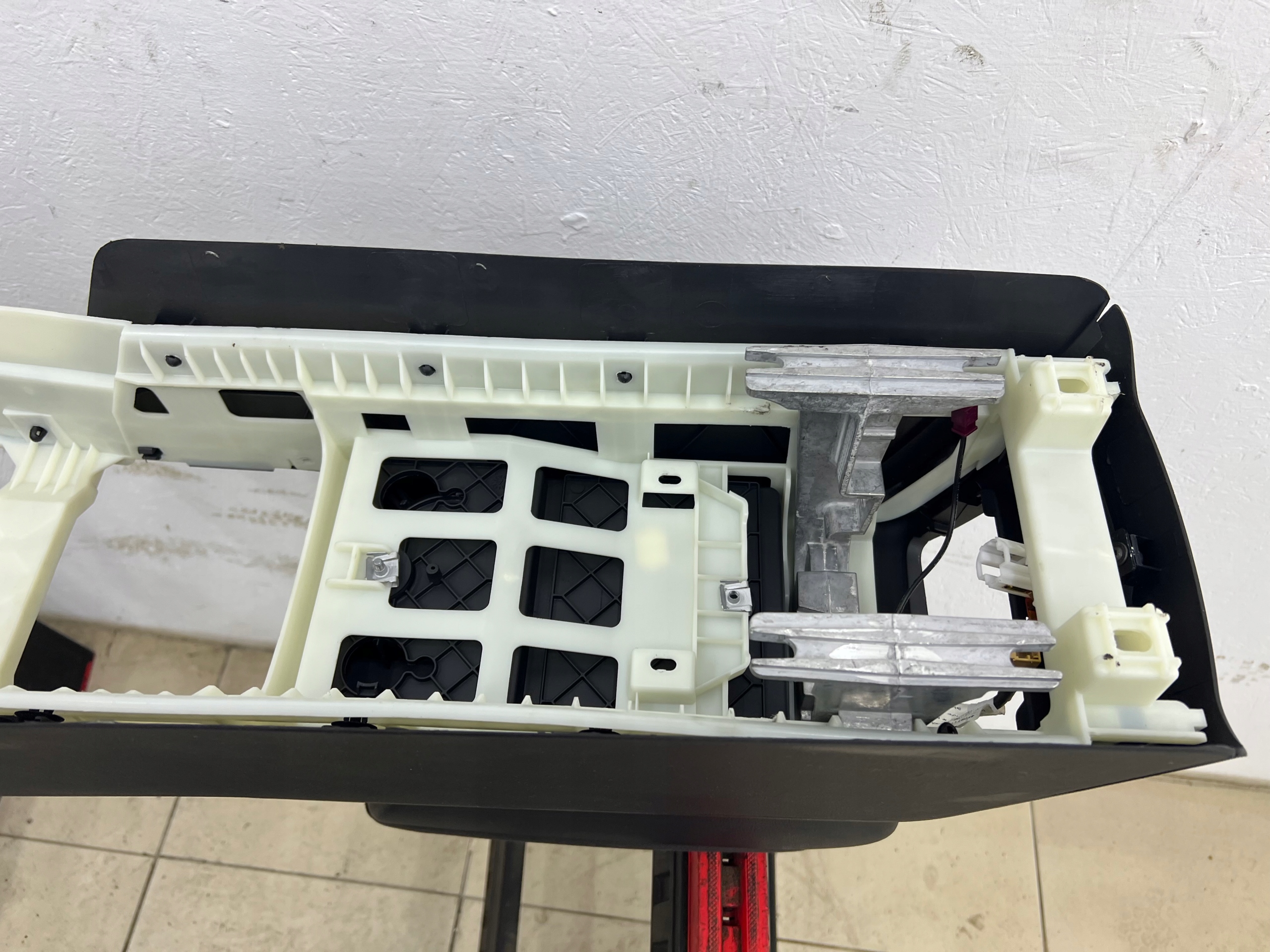 AUDI A6 C6 LIFT TUNEL bracciolo EUROPA
