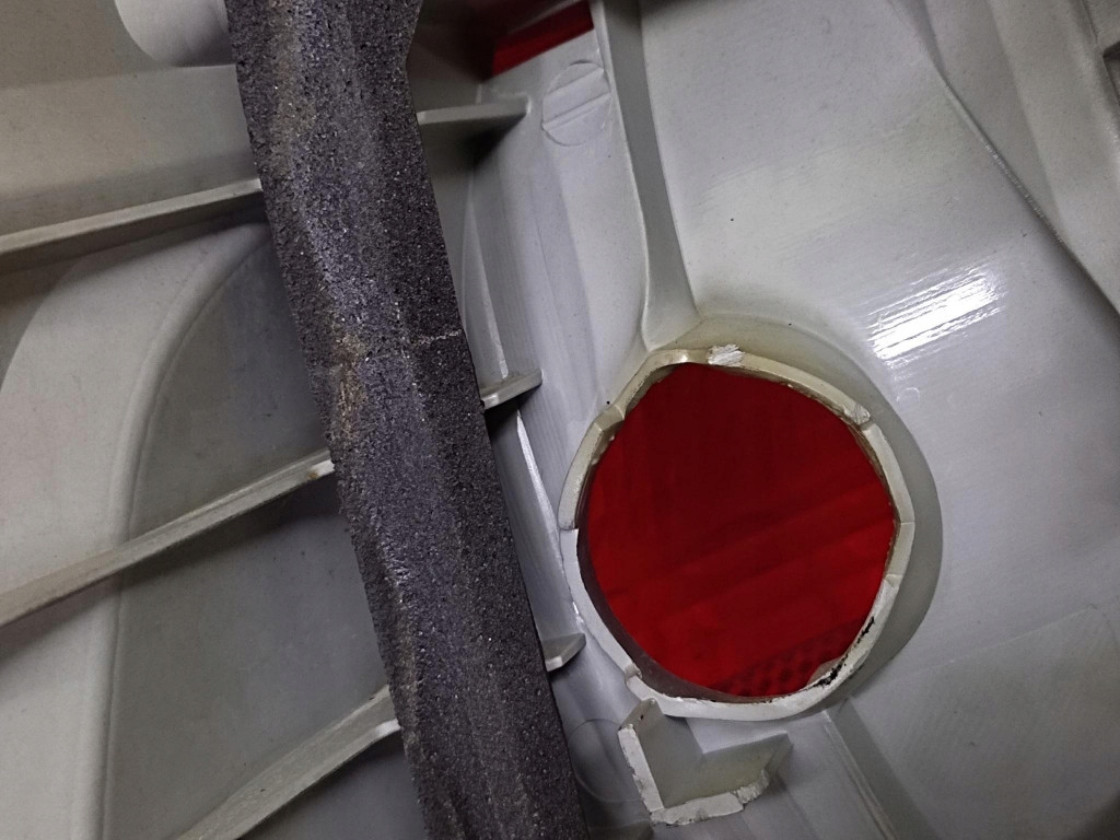 BMW E46 sedan light right rear part 8364922