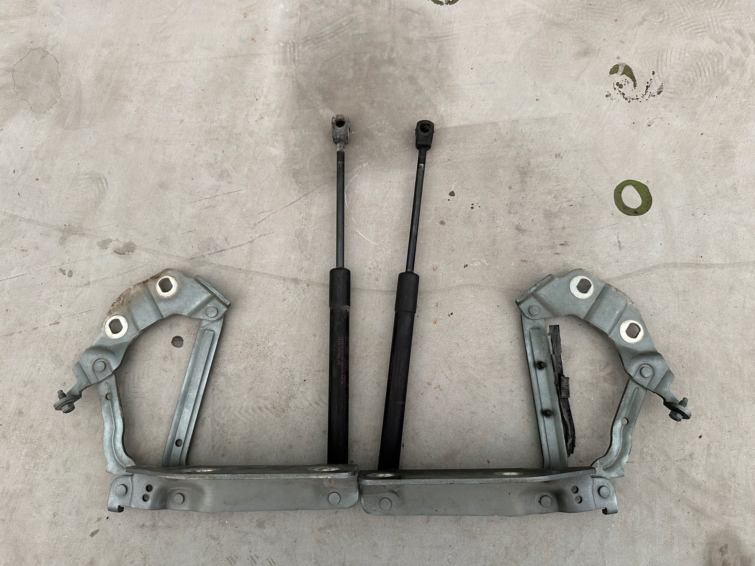 DISCOVERY SPORT L550 hinge bonnets right left