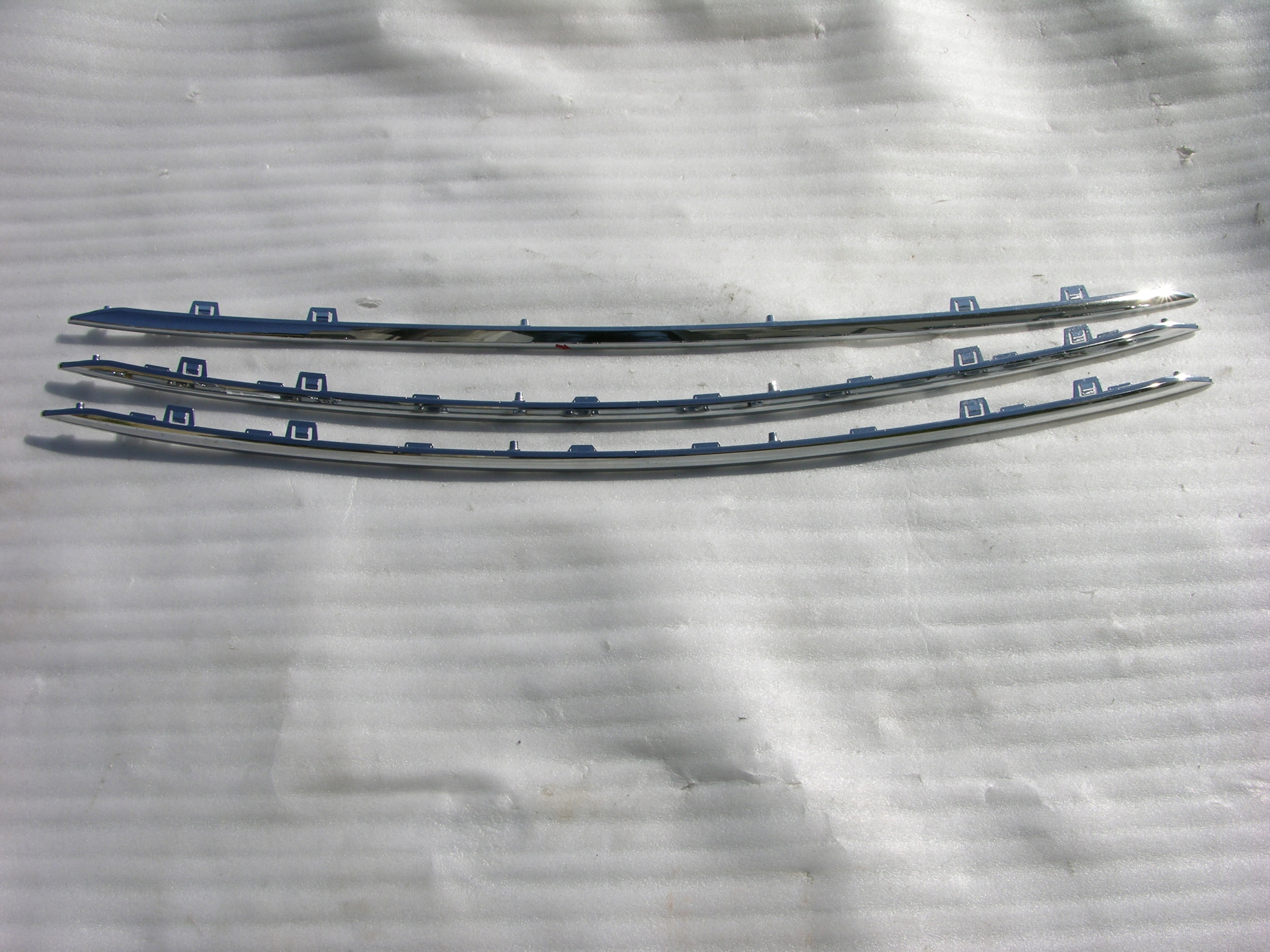 KIA SPORTAGE 2019-2020 LISTWA ZDERZAK TYŁ CHROM Strona zabudowy tył