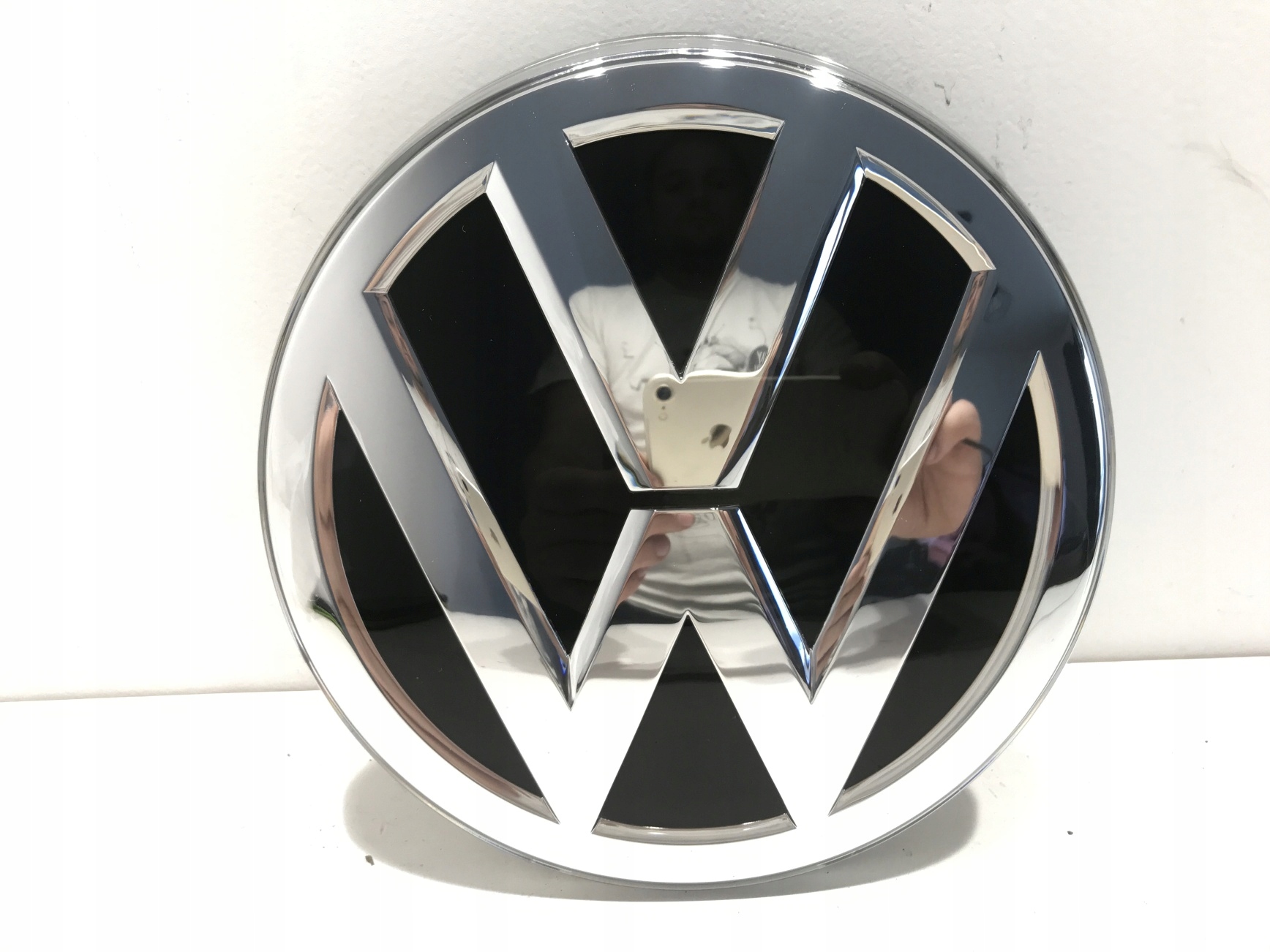 2K5853601A - VW CADDY IV 2K5 ЗНАЧОК ЭМБЛЕМА РАДАР 601A НОВЫЙ