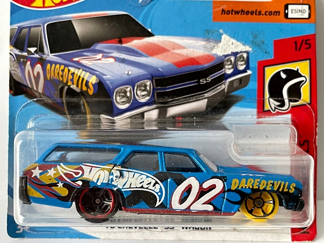 Hot Wheels '70 Chevelle SS Wagon 10台 Amazon.com: Hw Flames 3/10 - '70 Chevelle SS Wagon (Yellow