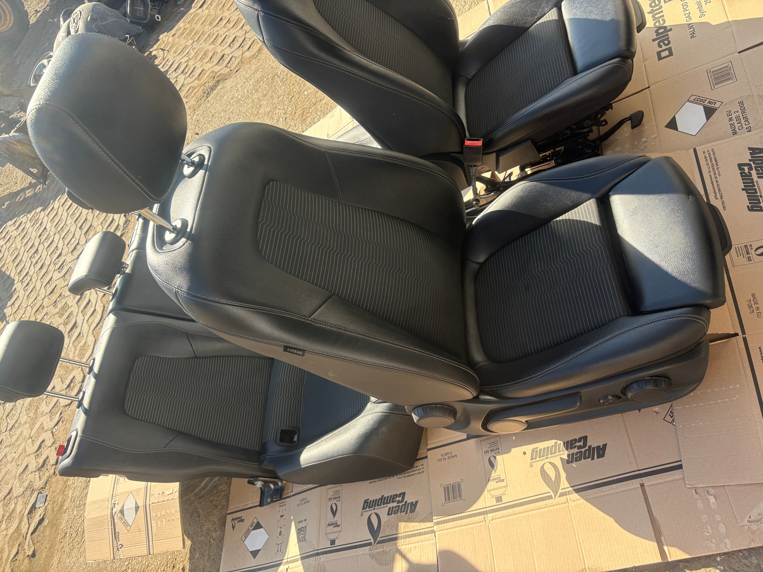 MERCEDES A class W177 seats