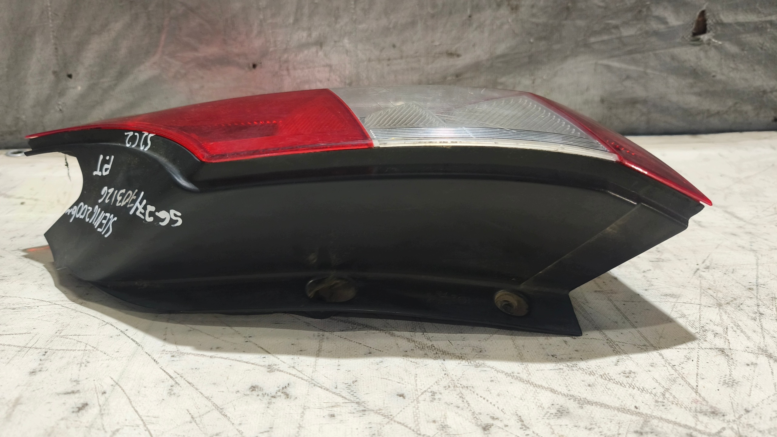 FANALE FARO posteriore Destro RENAULT SCENIC II 2006r