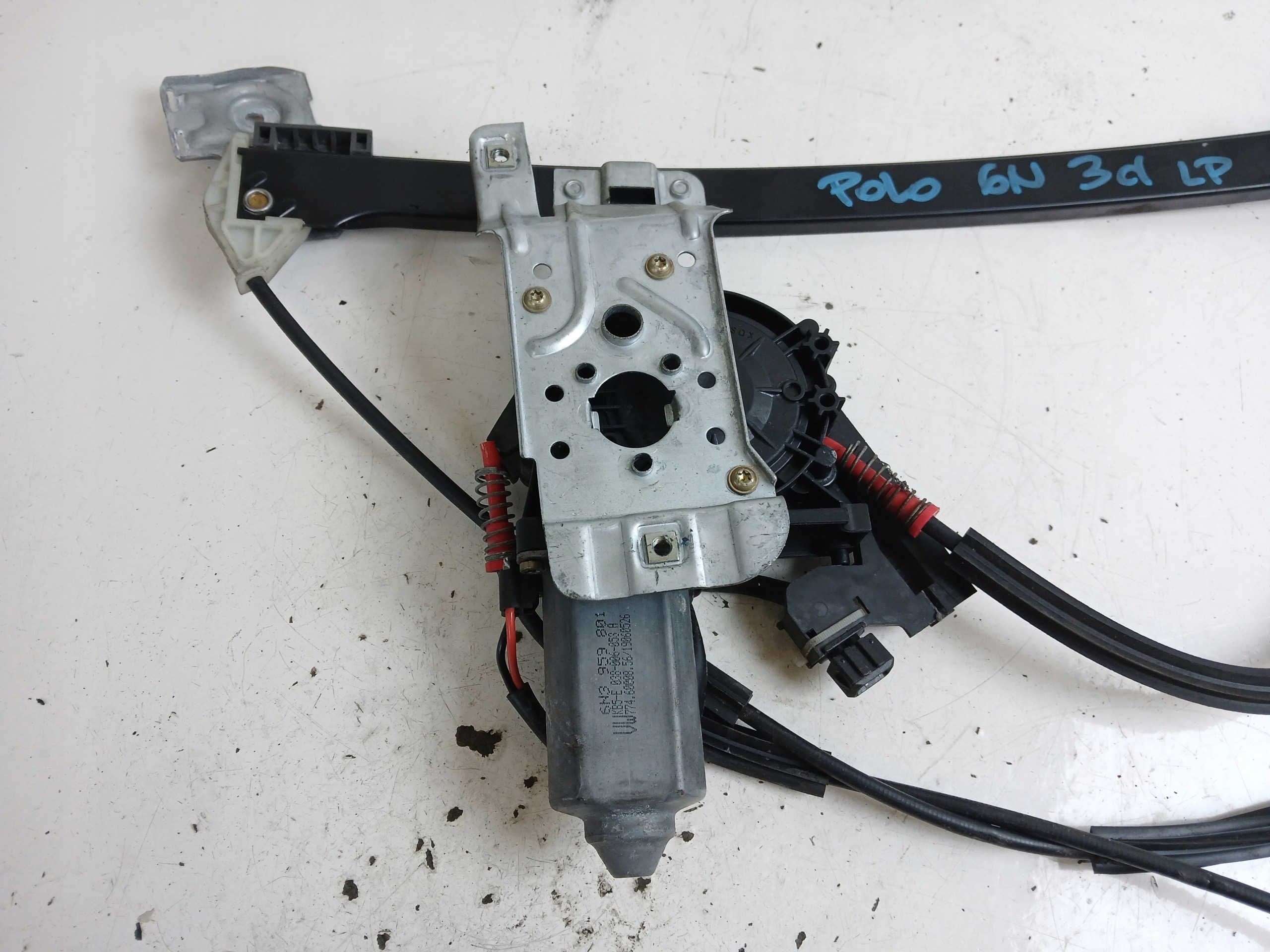 VW POLO 6N III mini motor windows left front lift 6N3959801B 3D