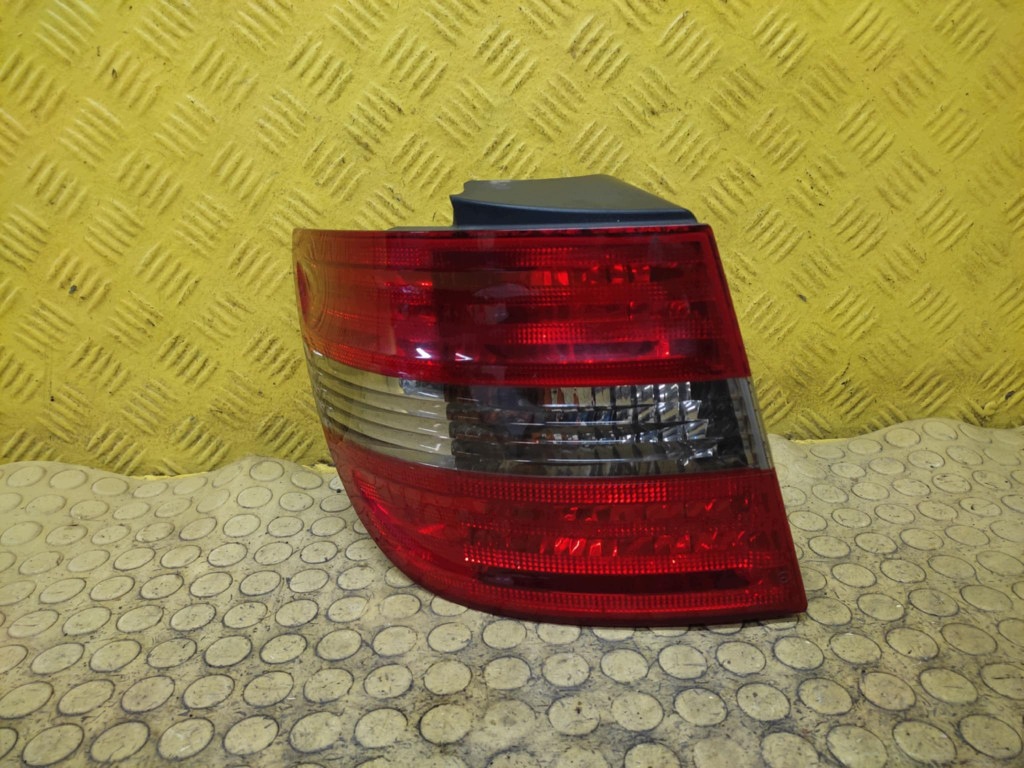 MERCEDES B class W245 light left rear part A1698202564