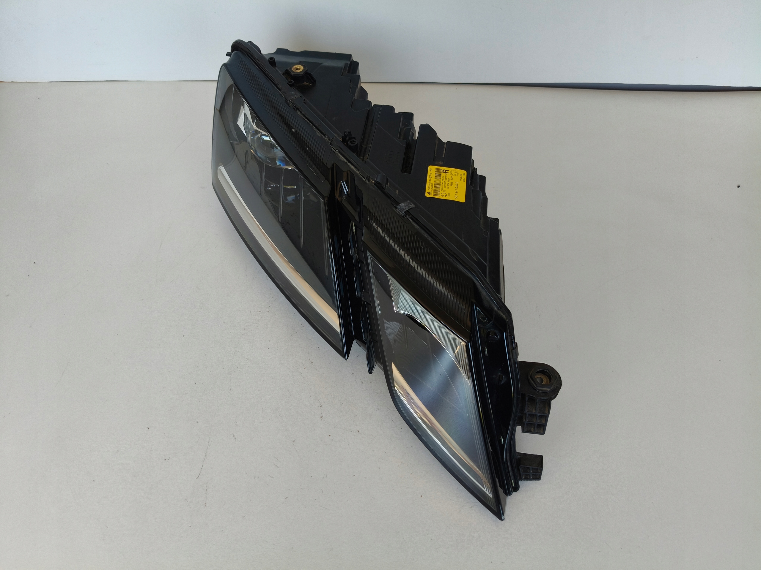 light right REFLEKTOR SKODA OCTAVIA III 3 5E 5E0 16- LIFT FULL LED