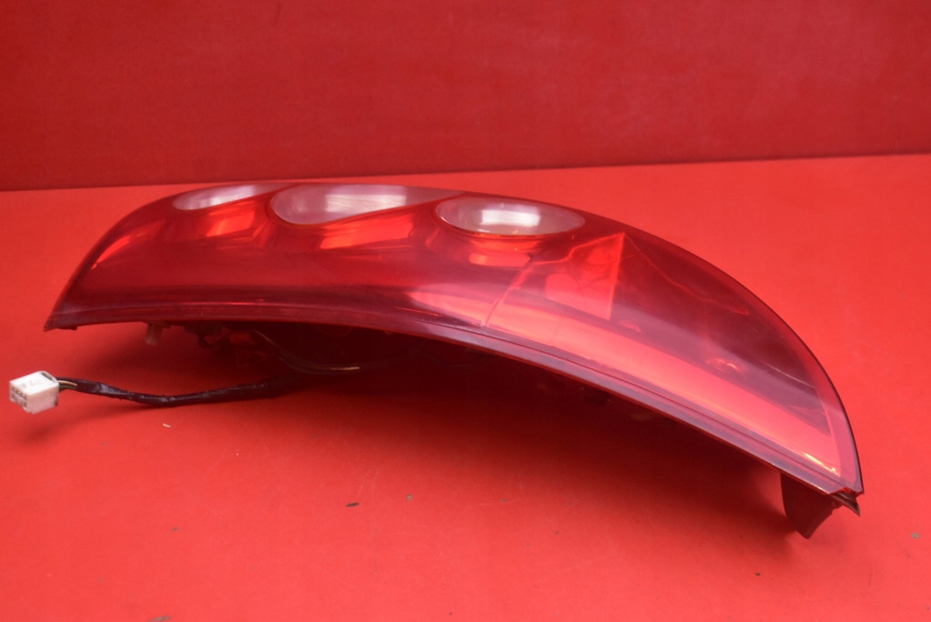light right rear part rear MAZDA PREMACY 1 and CP LIFT 01-05