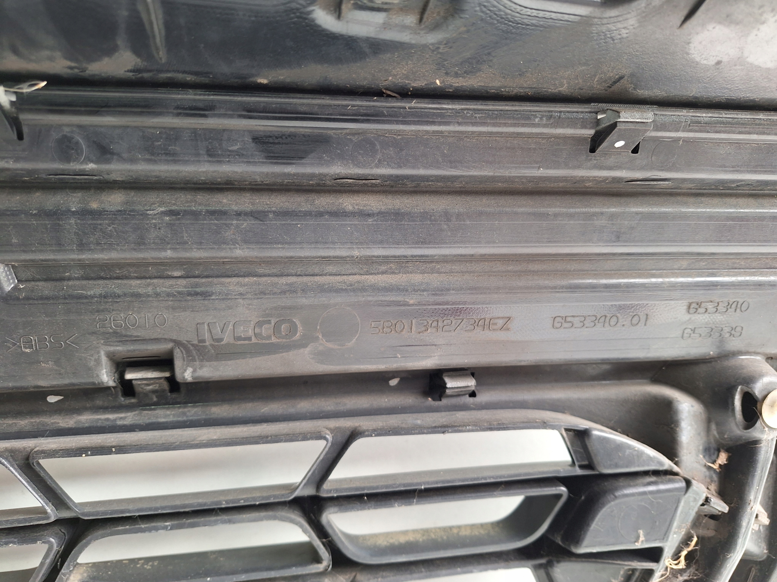 IVECO DAILY III LIFT 11-14 Grill