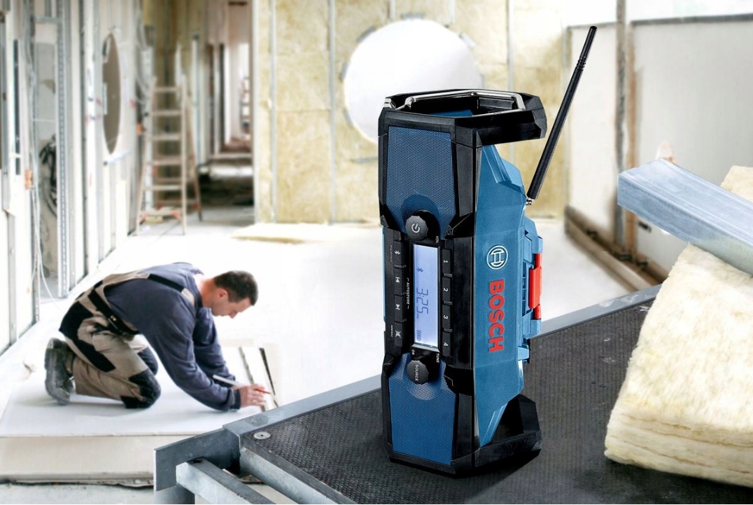 RADIO AKUMULATOROWE GPB 18V-2 C FM 0*AH 06014A3000 BOSCH Marka Bosch