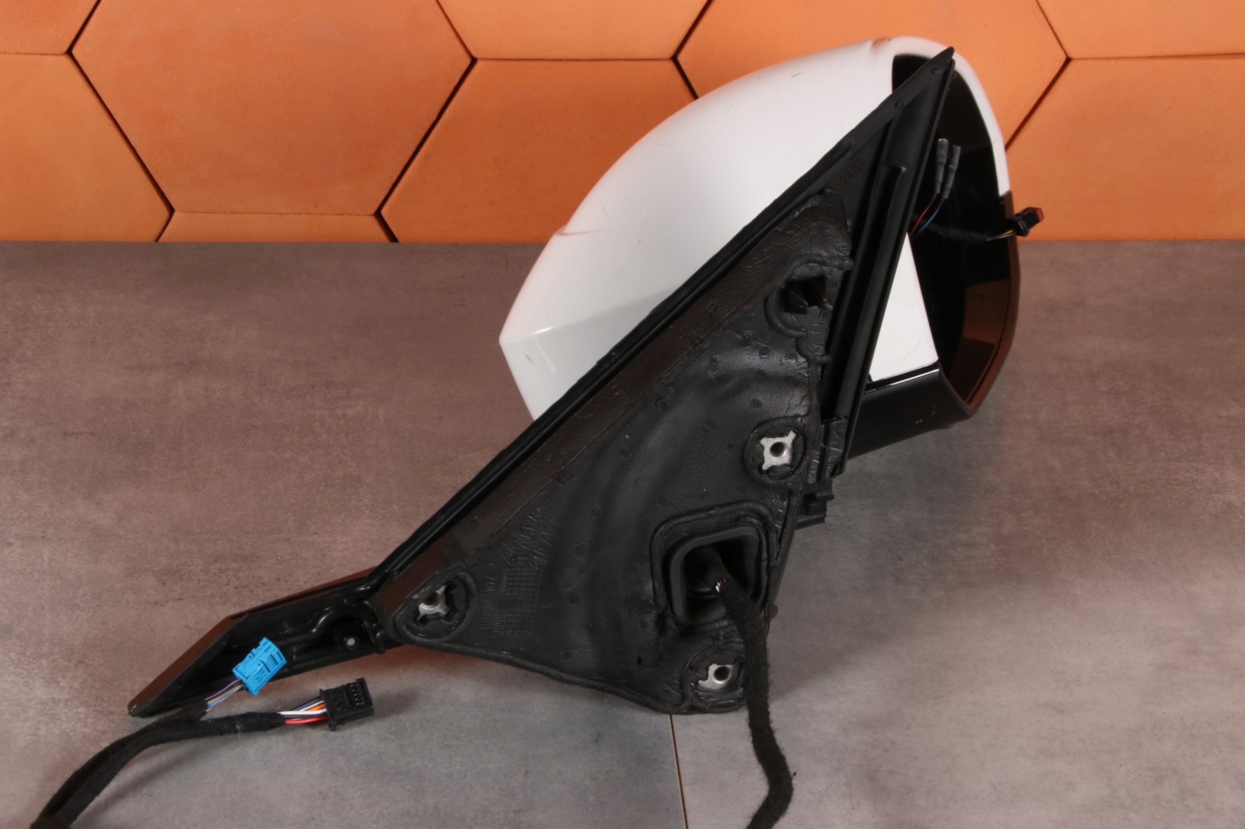 BMW G60 G61 G70 mirror right support cover indicator NAPED 5A292C7
