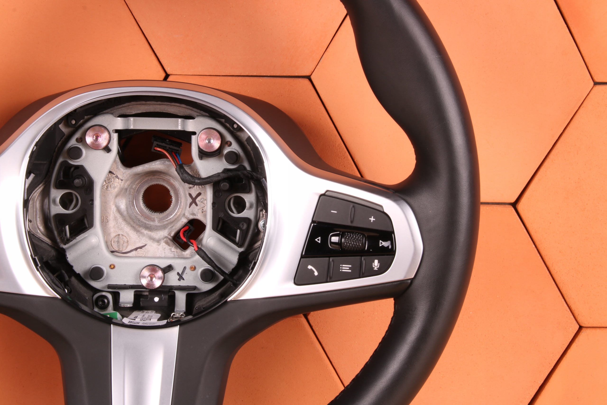 BMW G30 G31 G32 GT originál steering wheel, m-packet WIBRACJE