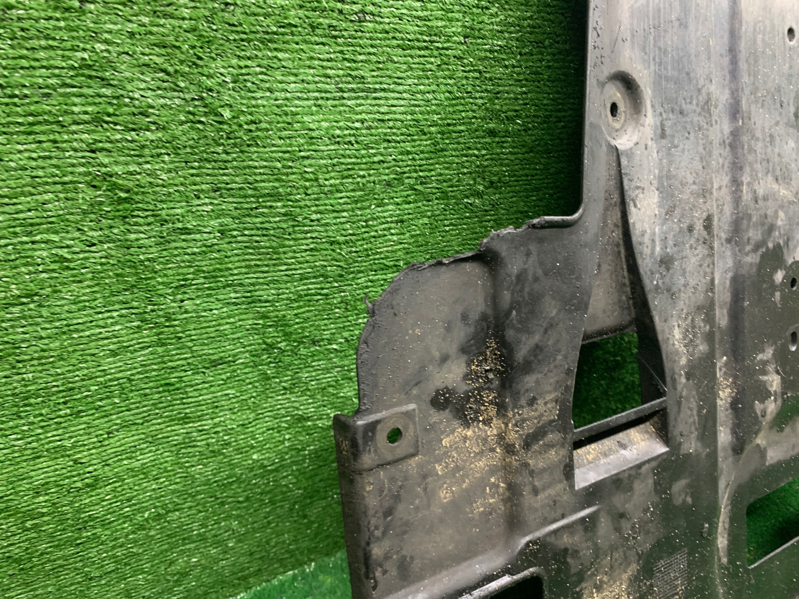 Original Blende Abdeckung abdeckung Unterfahrschutz MERCEDES E-KLASA W211 A2115203423