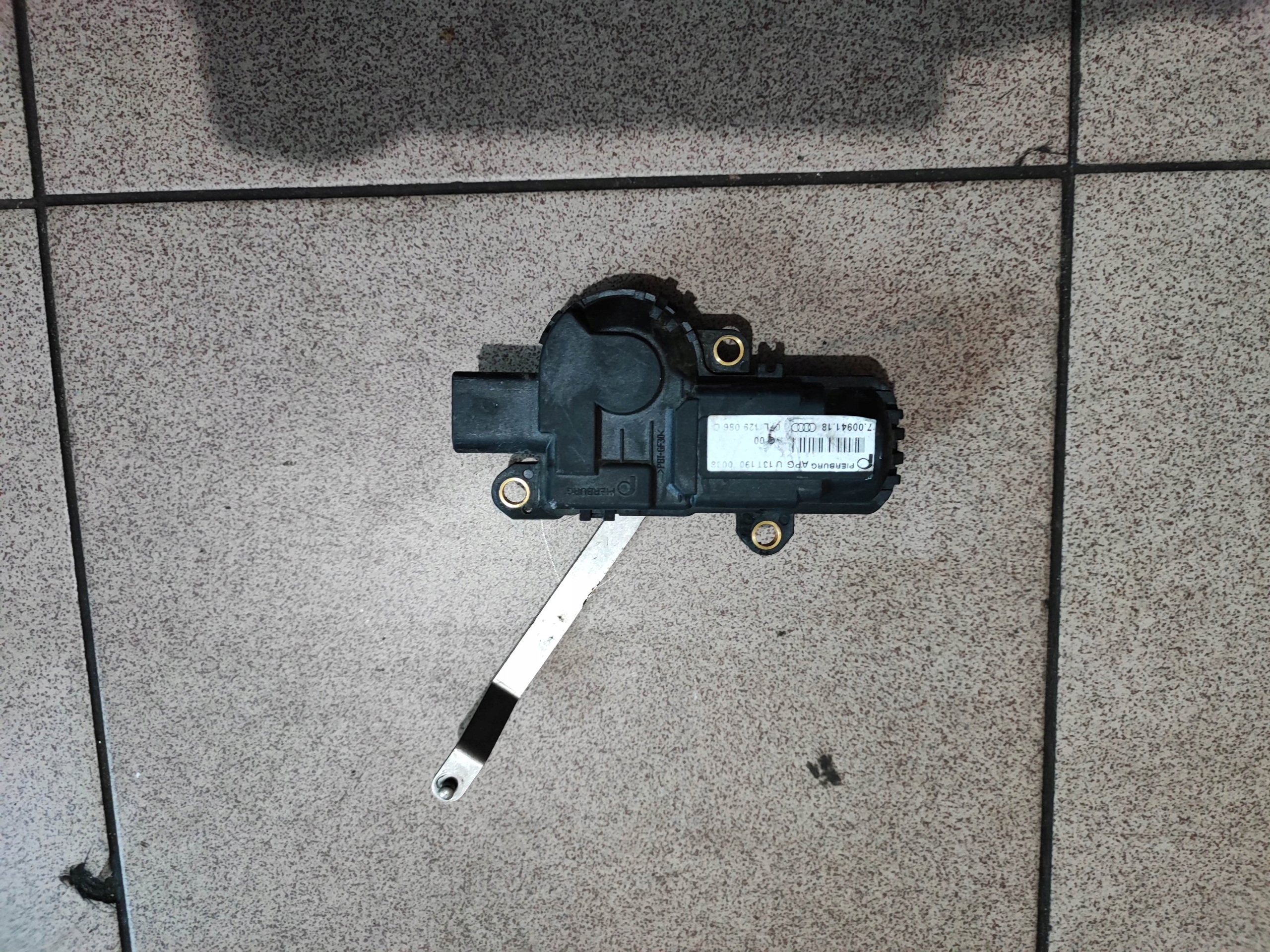 07L129086C - Регулятор впускного коллектора AUDI A6 S6 5.2 V10