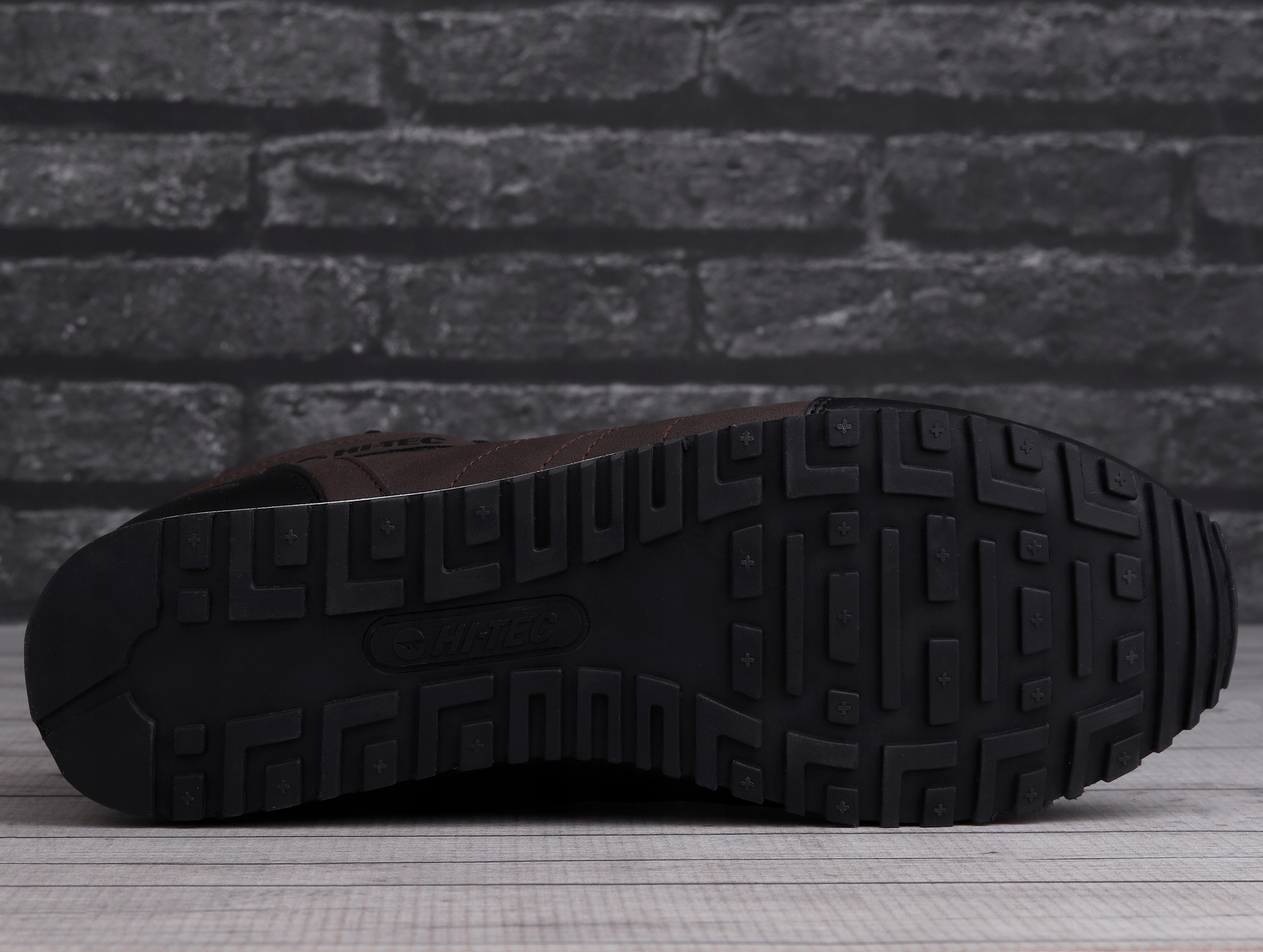 чоловічі зимові черевики HI-TEC Arnel Mid Dark Brown Model High зима