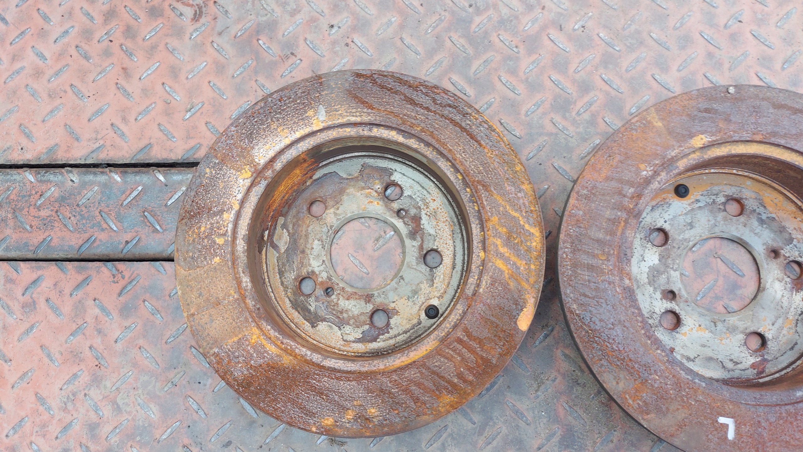 discs brake rear part rear. LEXUS IS220D 05