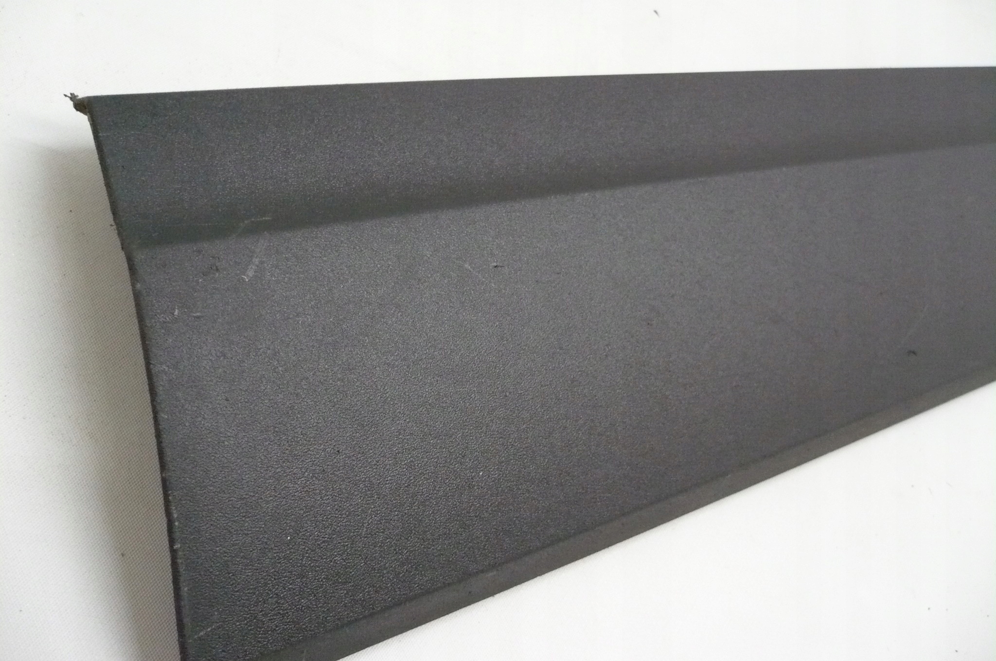 AUDI Q5 and 08- moulding door right front