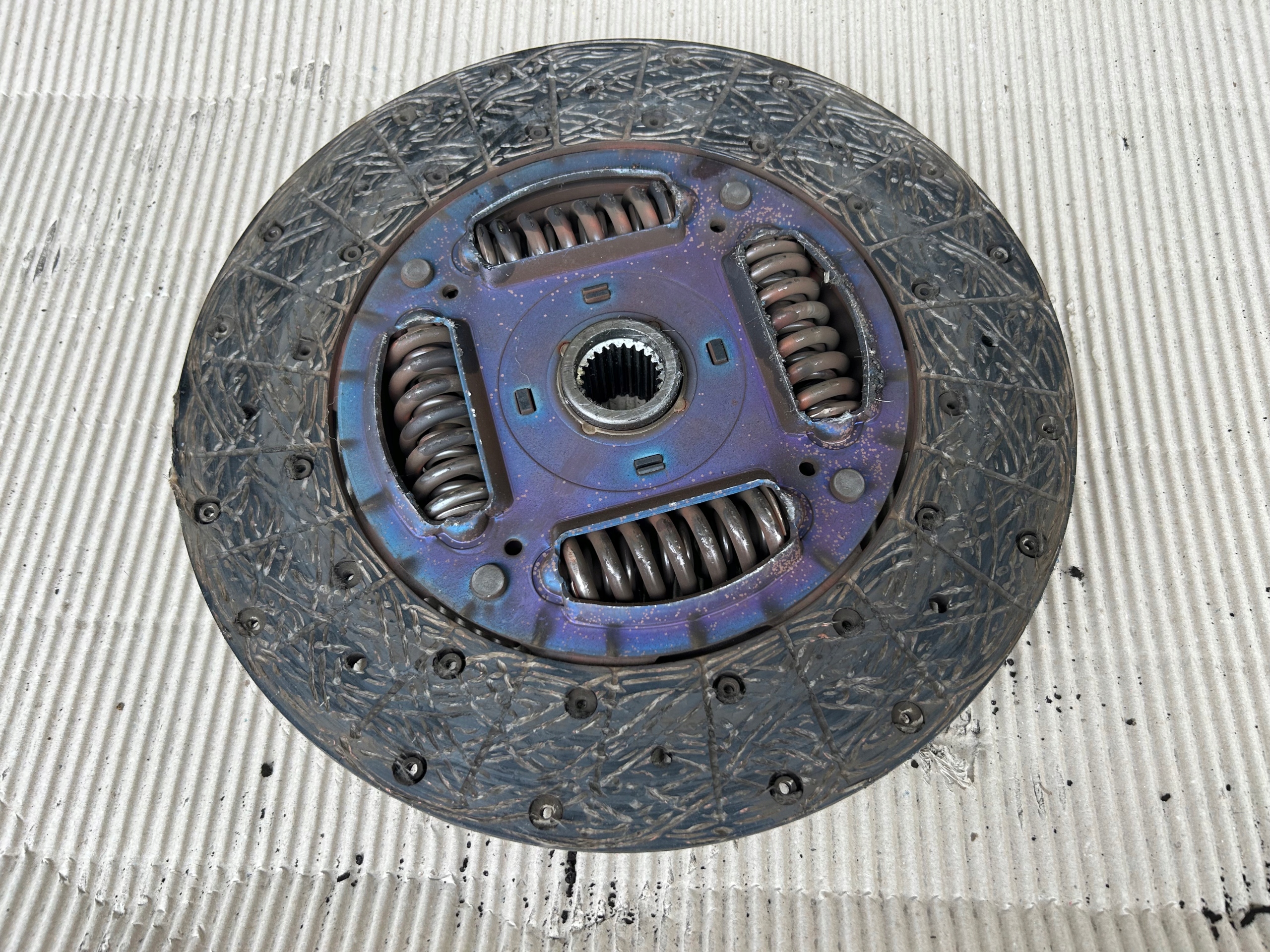 ISUZU D-MAX II 2,5 D de pression Embrayage Disque