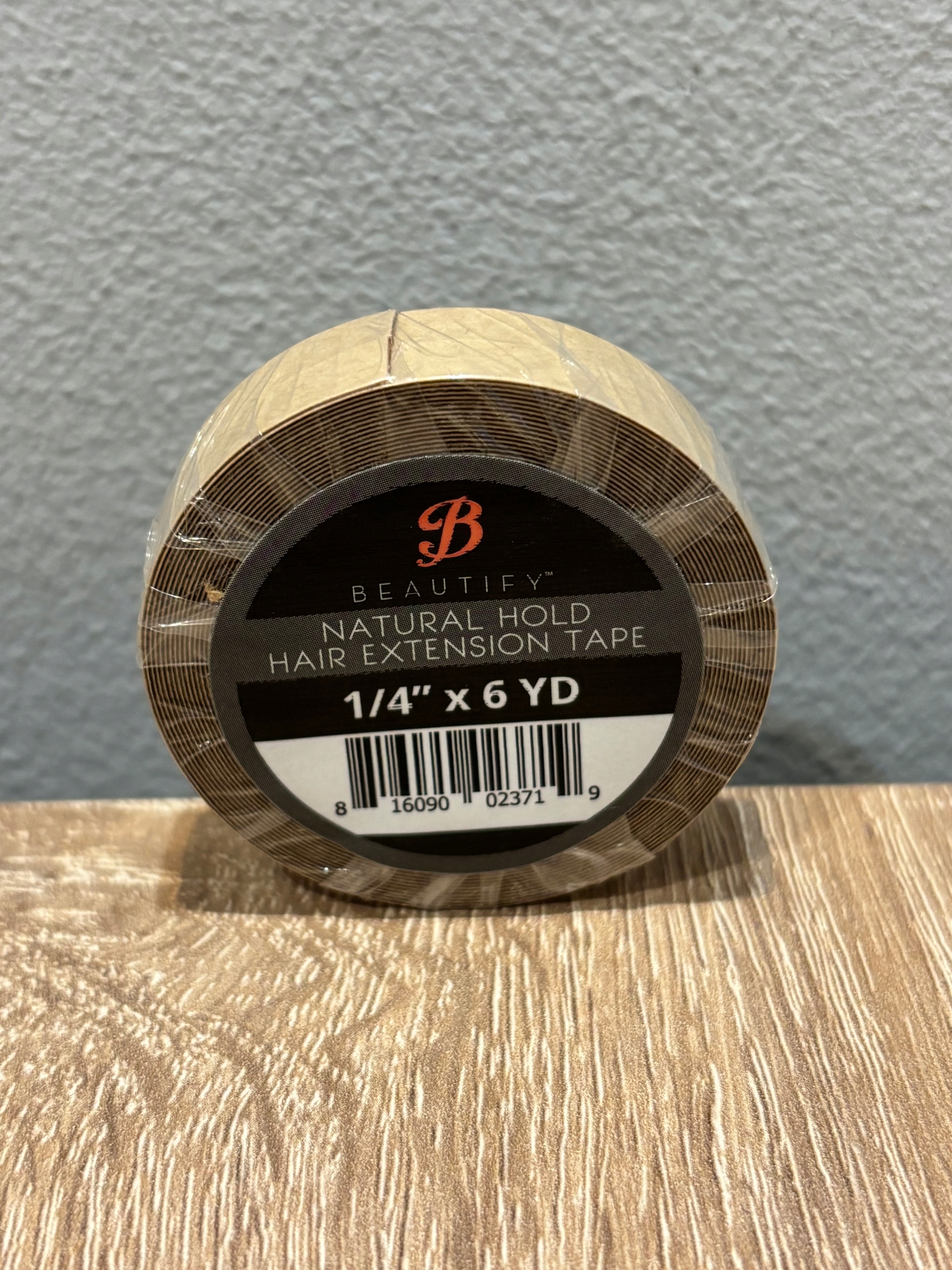 Tape One Hair Extension Tape roll 0,6 cm x 5,5 m pro 3 cm prameny