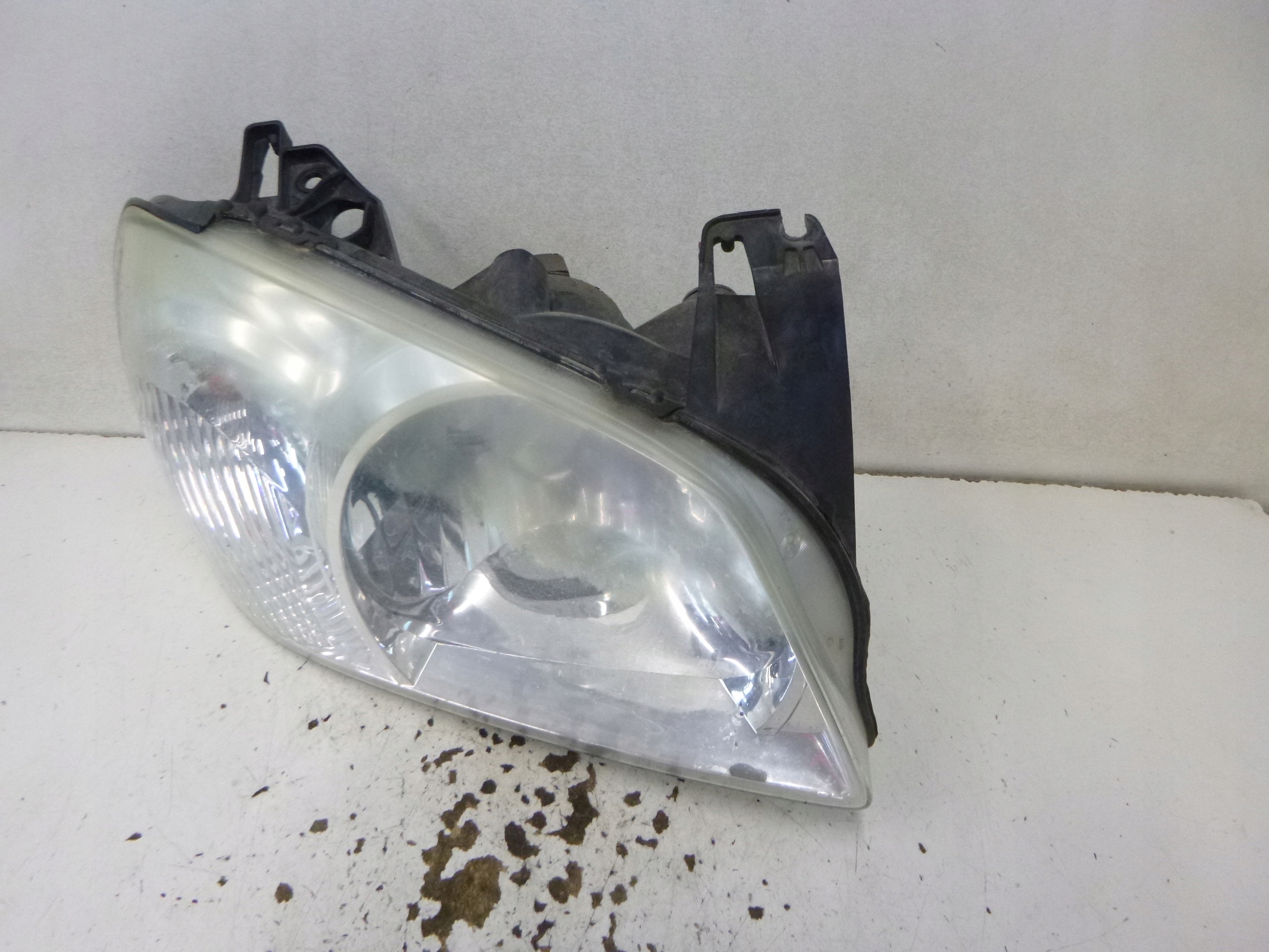 light front right MAZDA TRIBUTE 00-07 2T24-13005