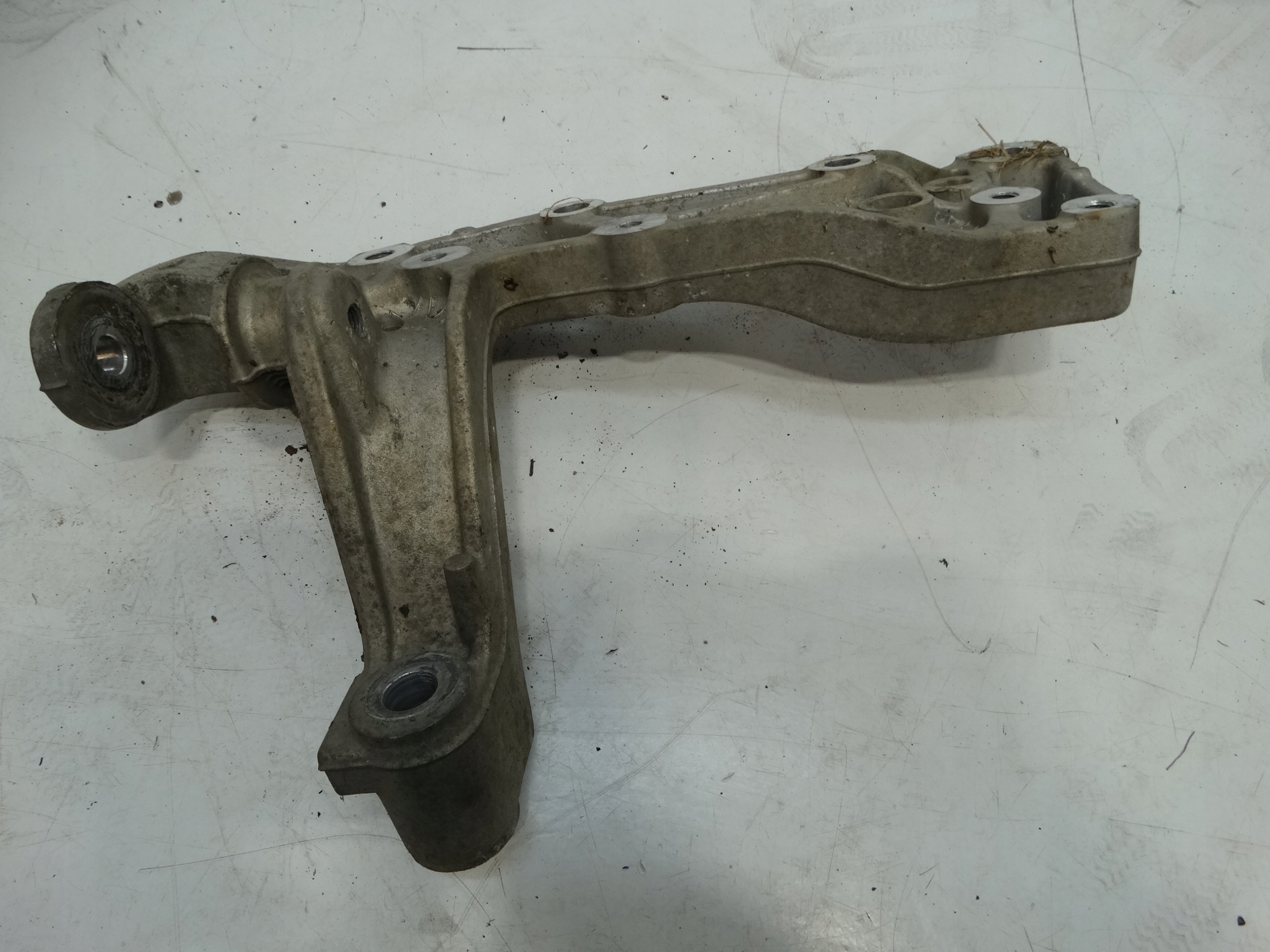 console arms right front VW AUDI SKODA 1K0199296E