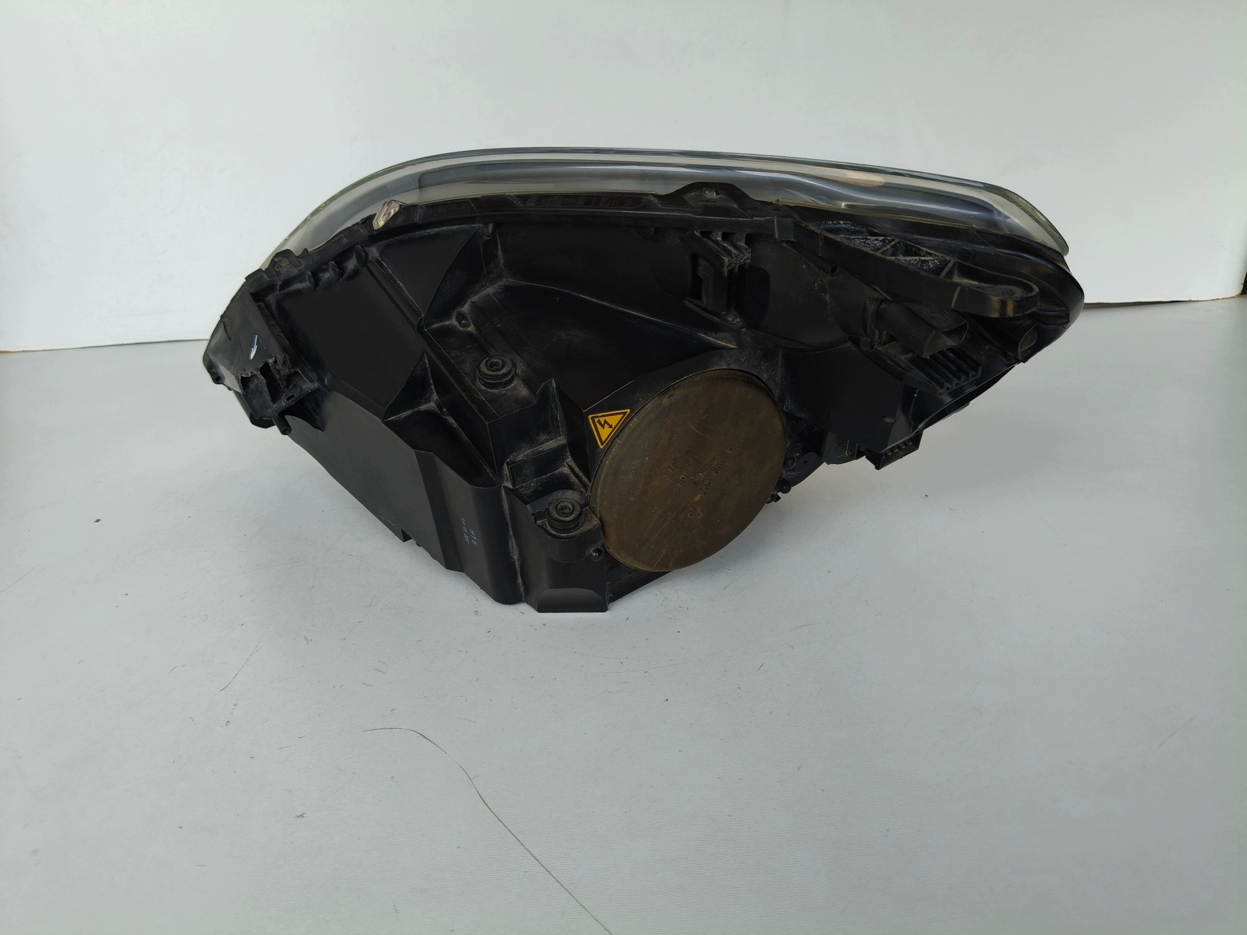 light right REFLEKTOR OPEL ZAFIRA B XENON