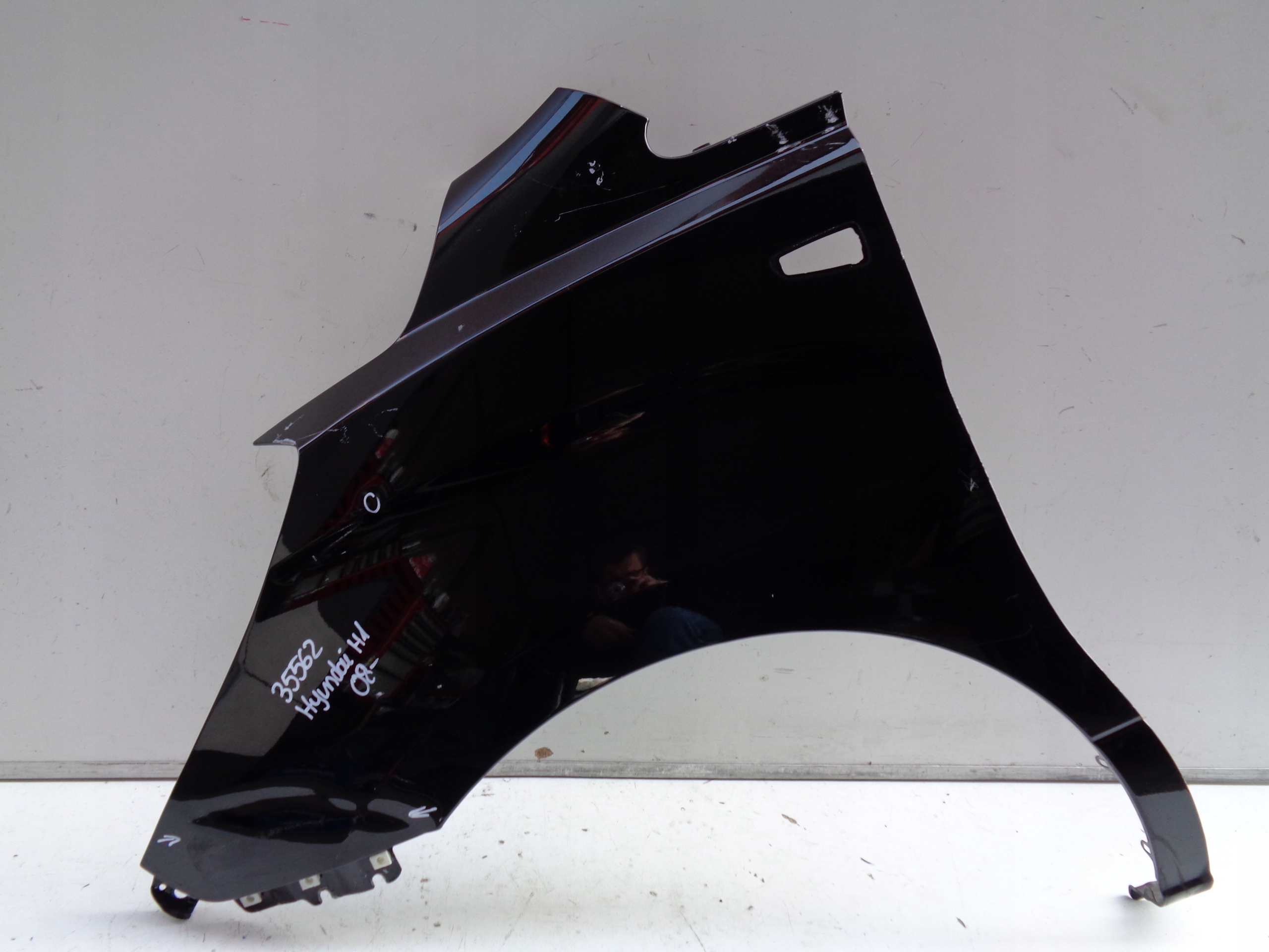 fender left front HYUNDAI H1 08- STAREX 35562