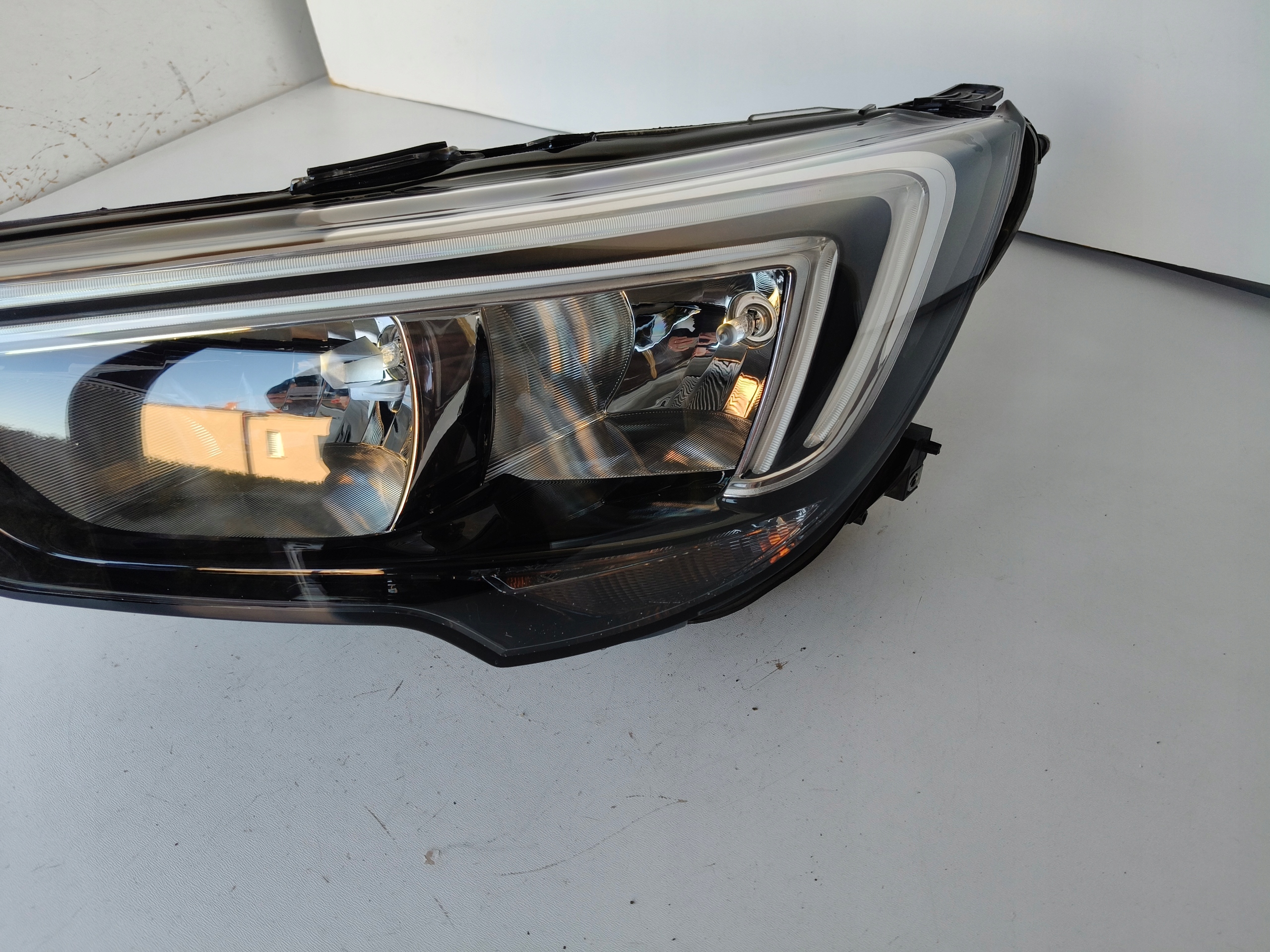 light left REFLEKTOR OPEL CROSSLAND X 16- LED
