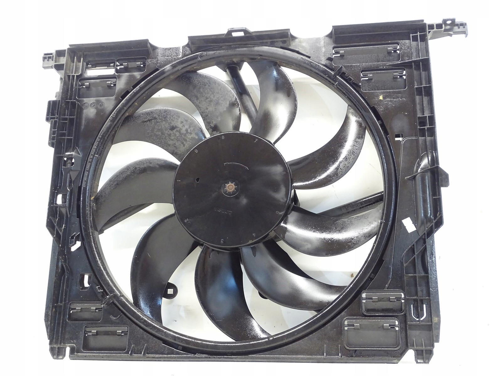 ventilátor vrtule chladiče BMW M5 F10 7602181