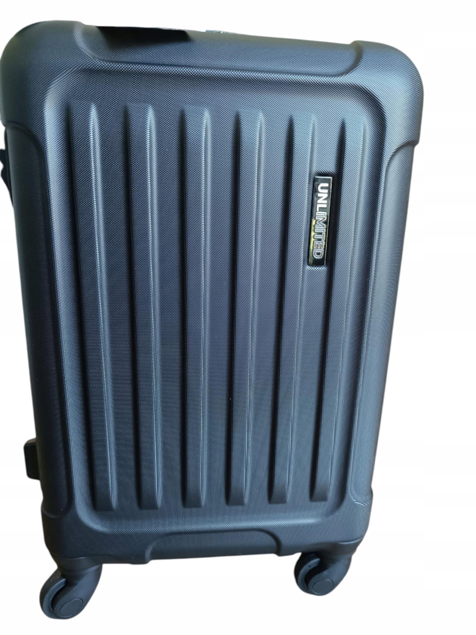 Walizka kabinowa "20" Wings 5 kg 54x35,5x2ccm 38l kolor czarny