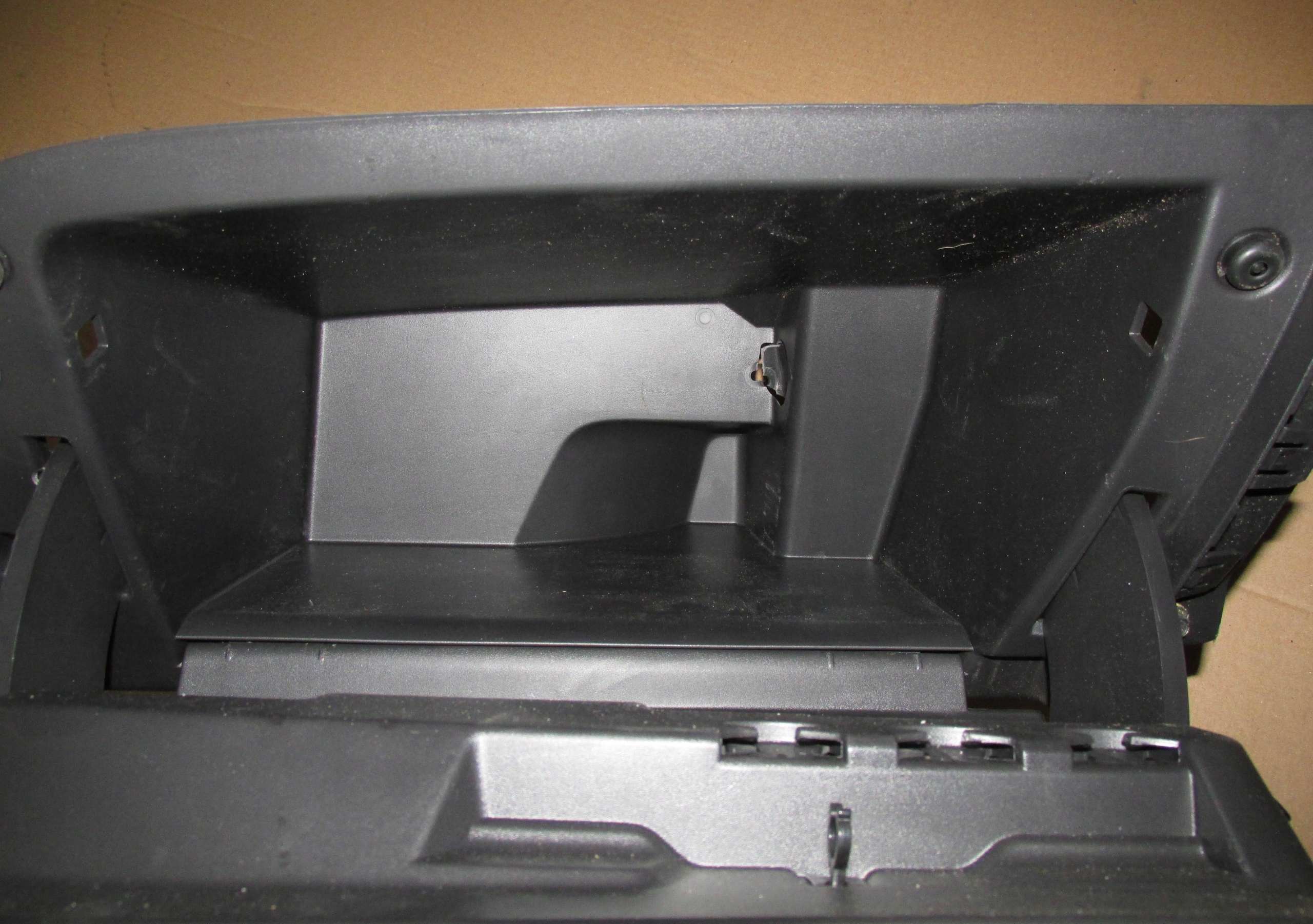 opel ASTRA K V бардачок консоли правый