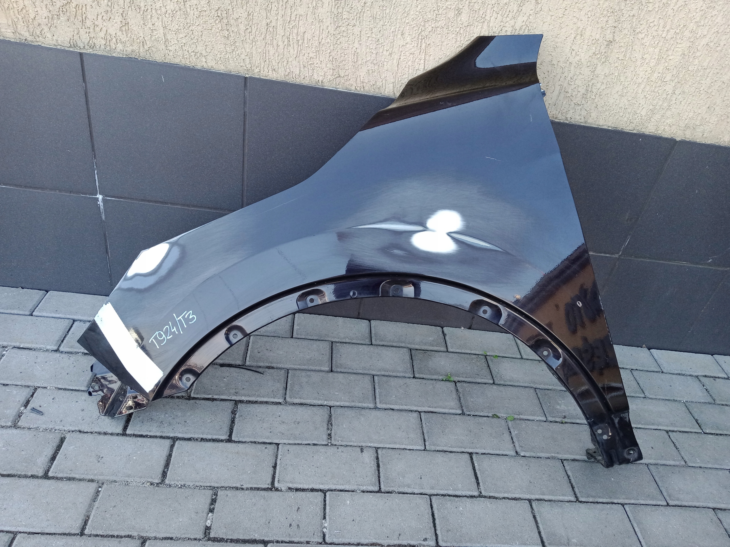 NISSAN QASHQAI 2 II J11 13-21 BŁOTNIK LEWY PRZEDNI