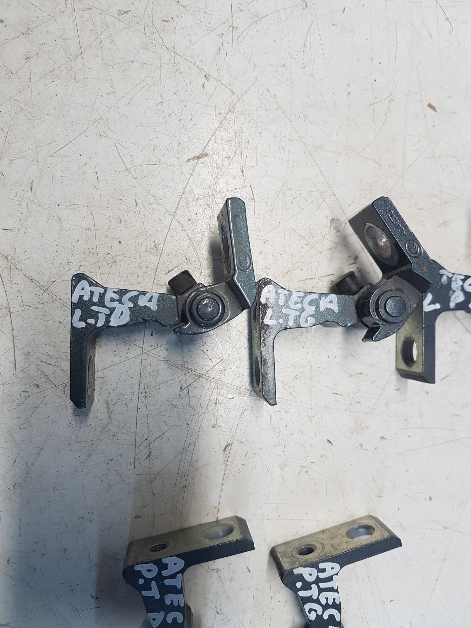 SEAT ATECA hinge door right front