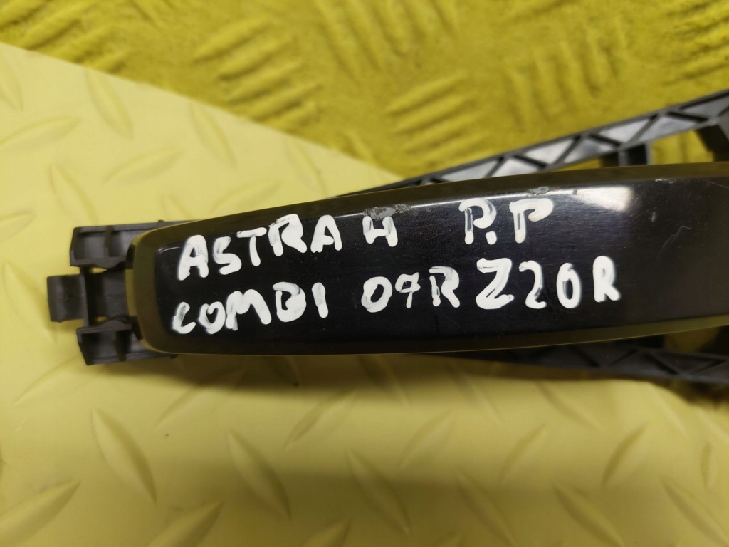 OPEL ASTRA H KOMBI handle right front Z20R