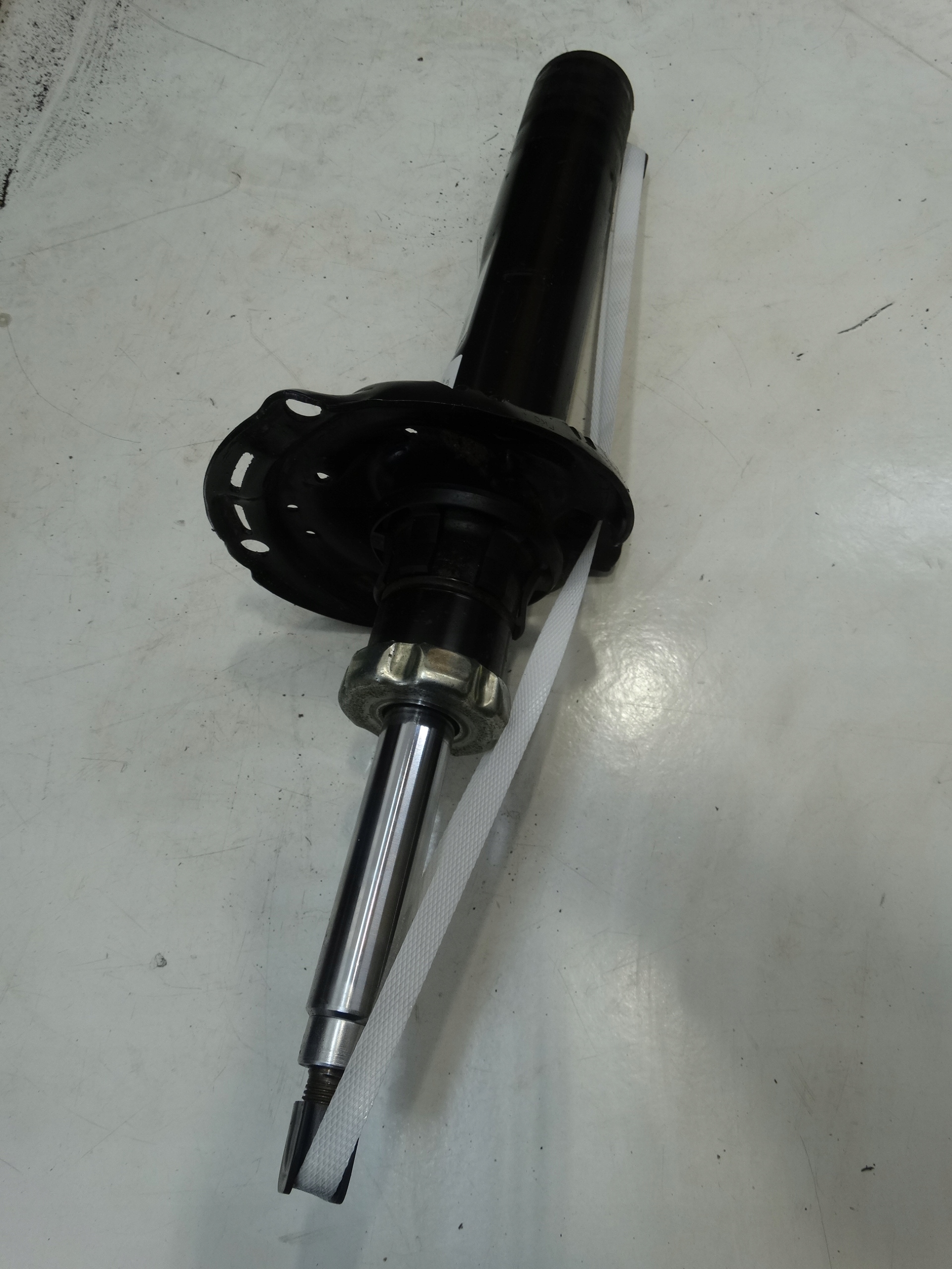 shock absorber left right front SKODA OCTAVIA IV 5WA413031 59TYS.KM