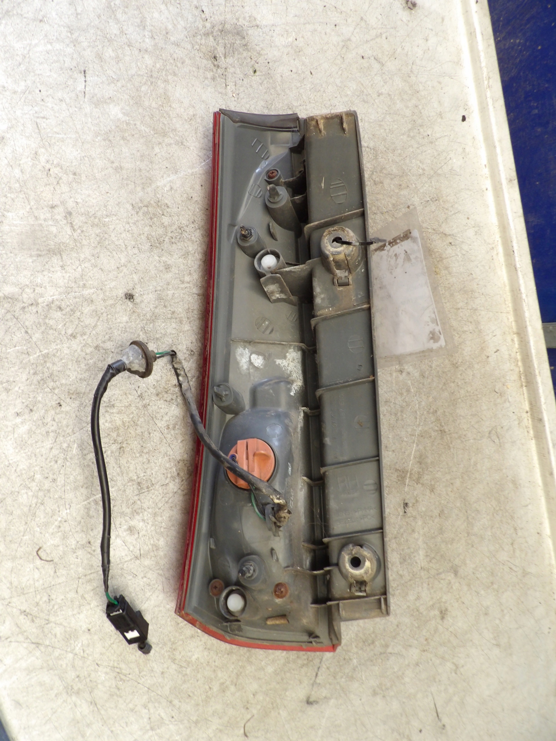 light KIA CEED and 1 KOMBI right rear part right rear 167610