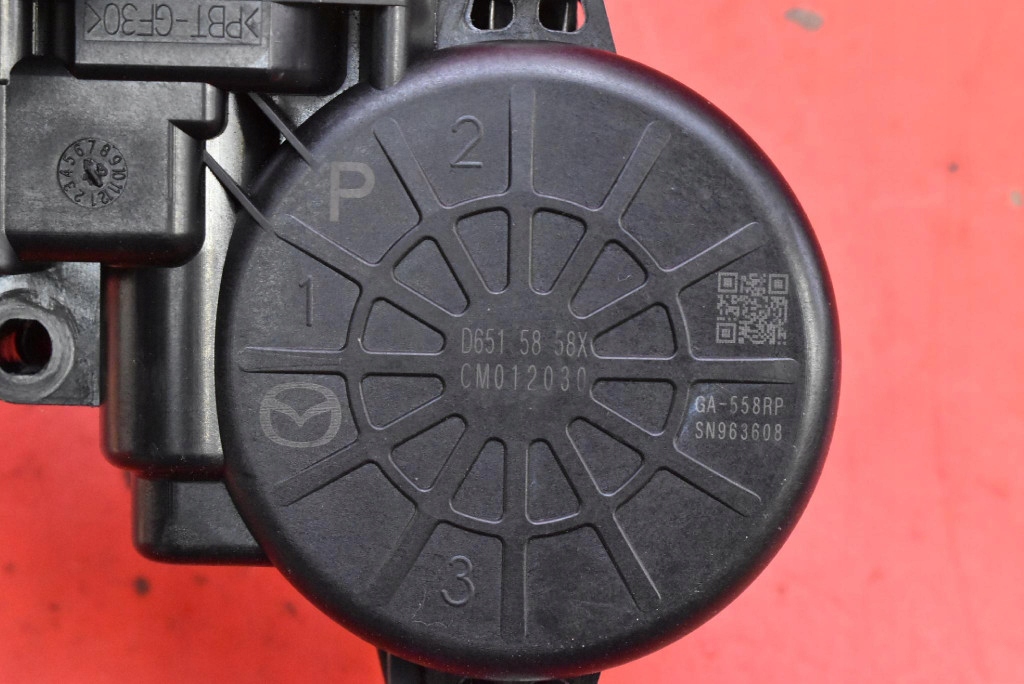 window regulator right rear part D6515858X MAZDA CX-5 1 and 12-17