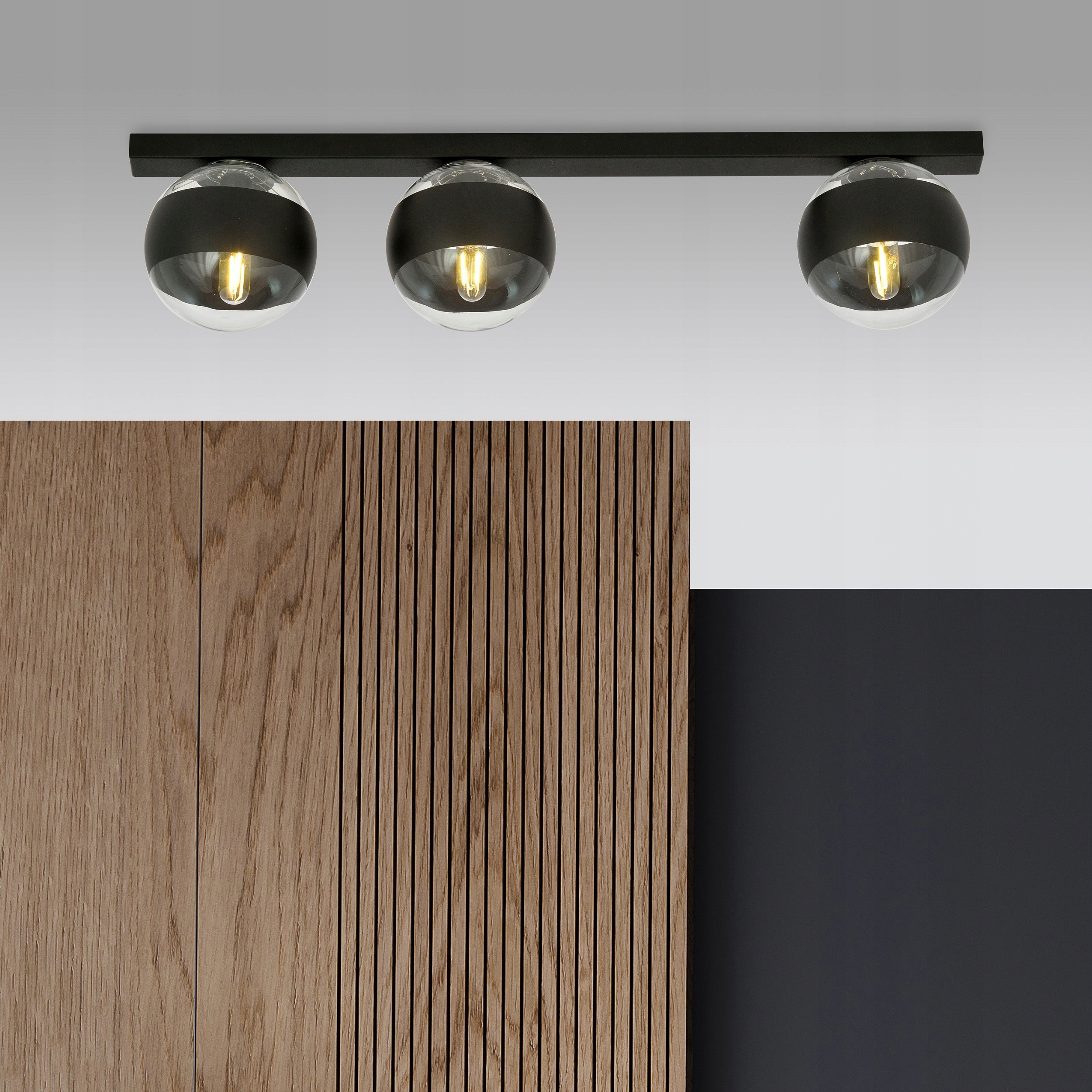 Tři koule s černým páskem, originální stropní svítidlo Fit do kuchyně