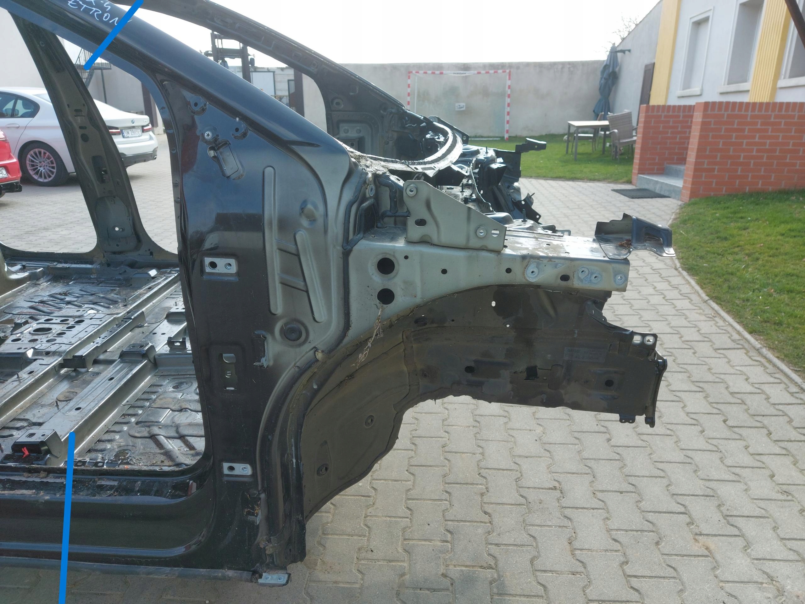 Audi Q4 40 E-TRON quarter right front front