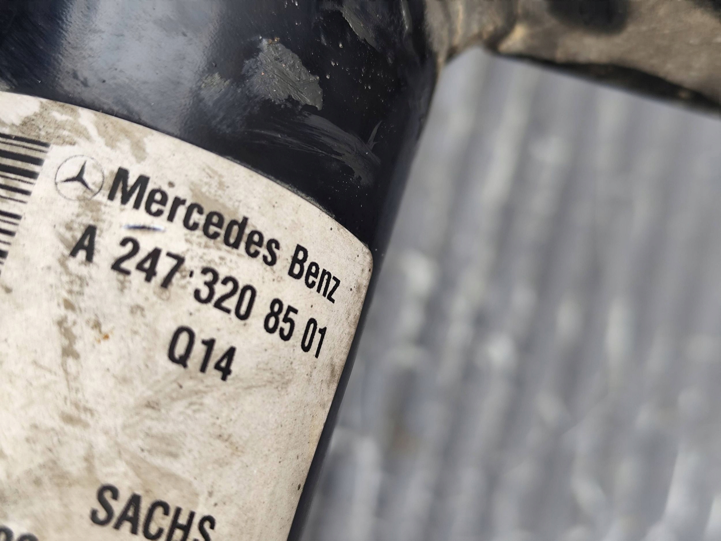 MERCEDES GLA 247 swing shock absorber left KOMPLET DEMONTAZ
