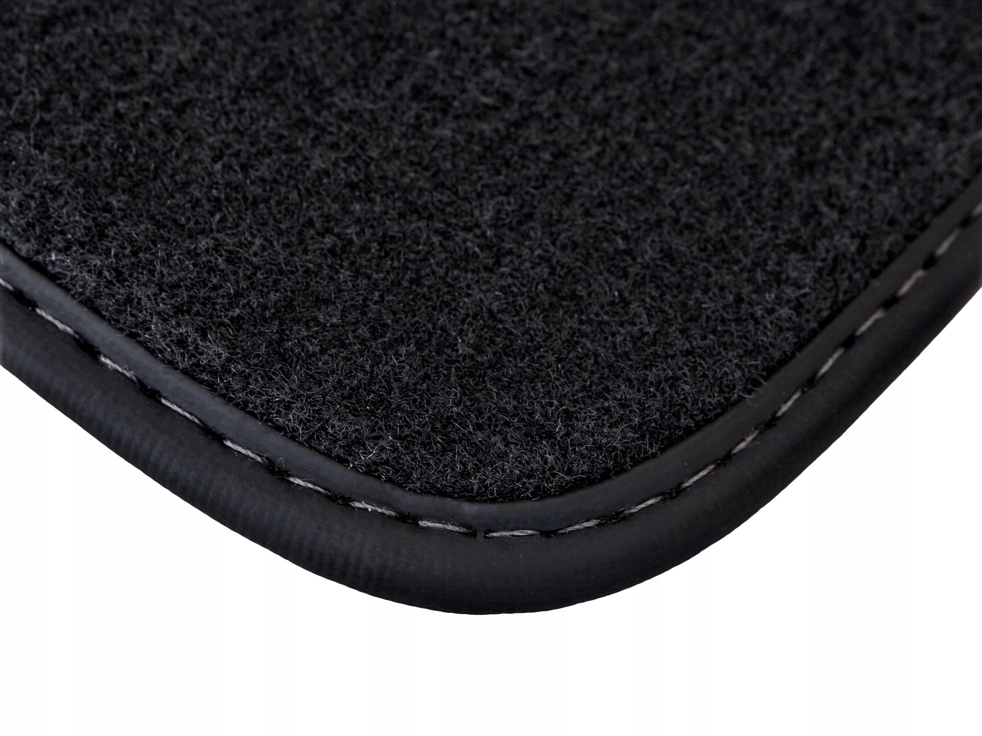 Dywanik kierowcy POLIAMID do RENAULT CAPTUR 13-19 Liczba elementów 1