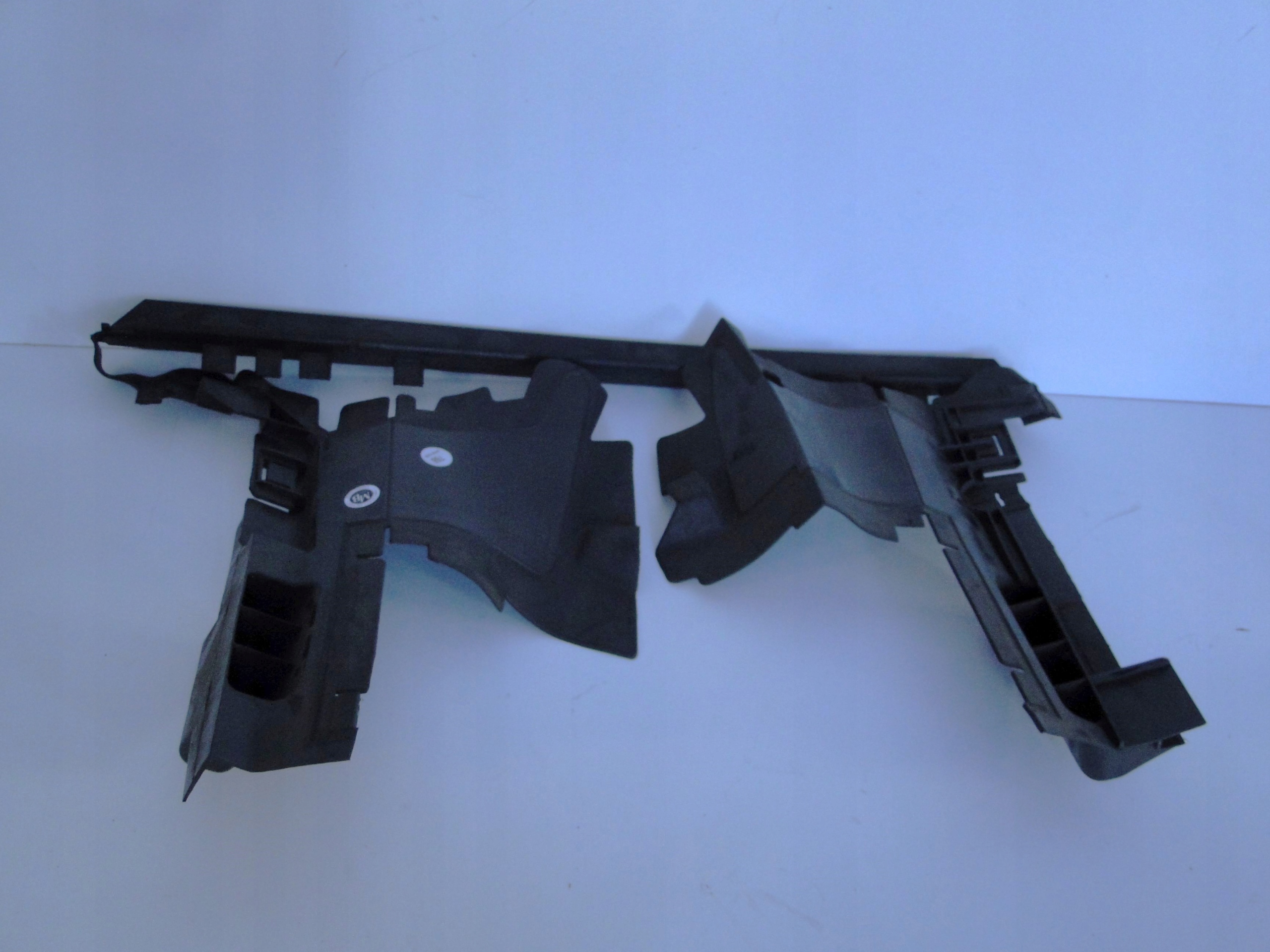 MERCEDES SL 231 RAMKA WOKÓŁ CHŁODNIC A2315051330 R231 500 Producent części Mercedes-Benz OE