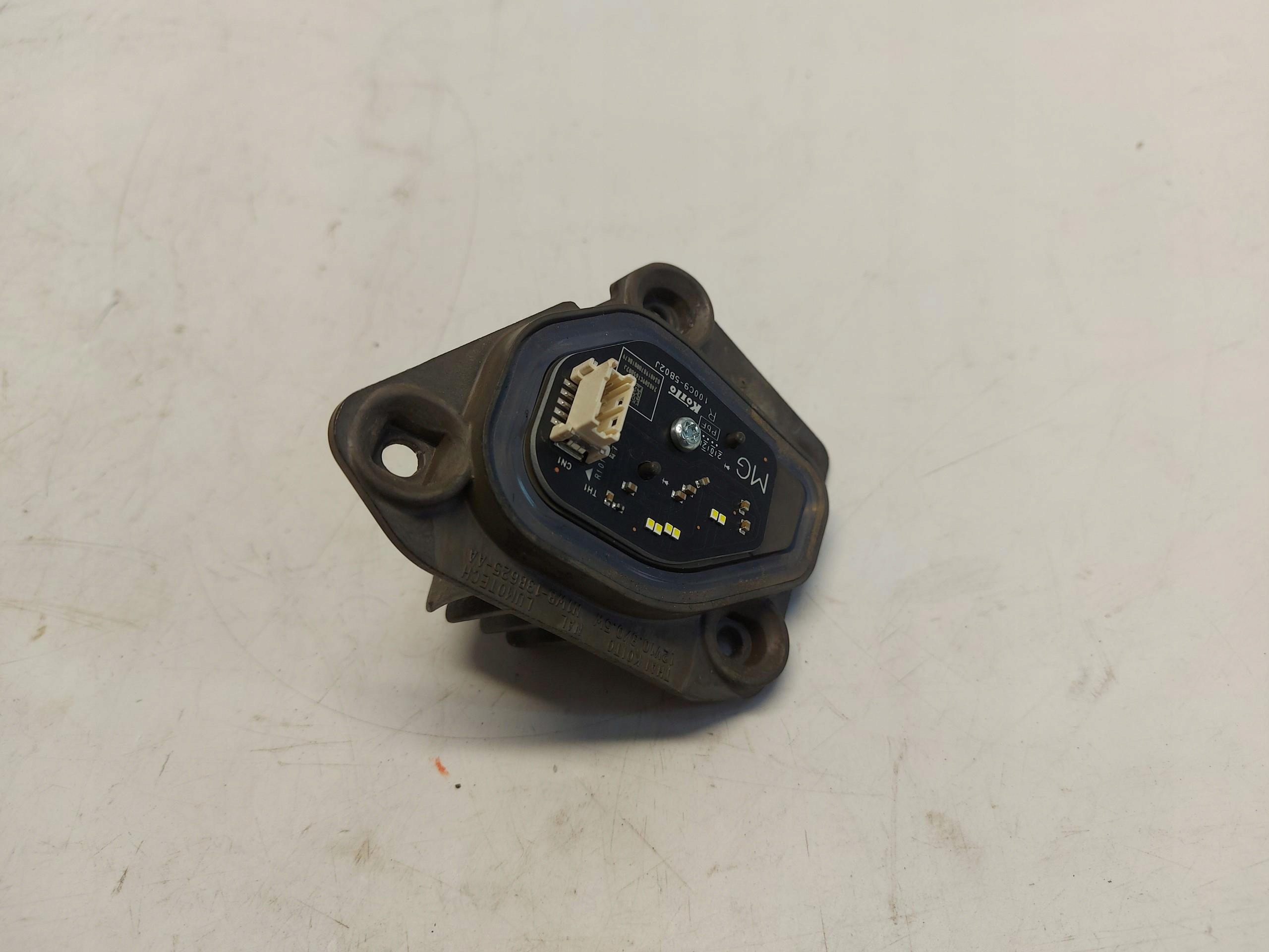 Ford Ranger VI 6 module control unit lights right front